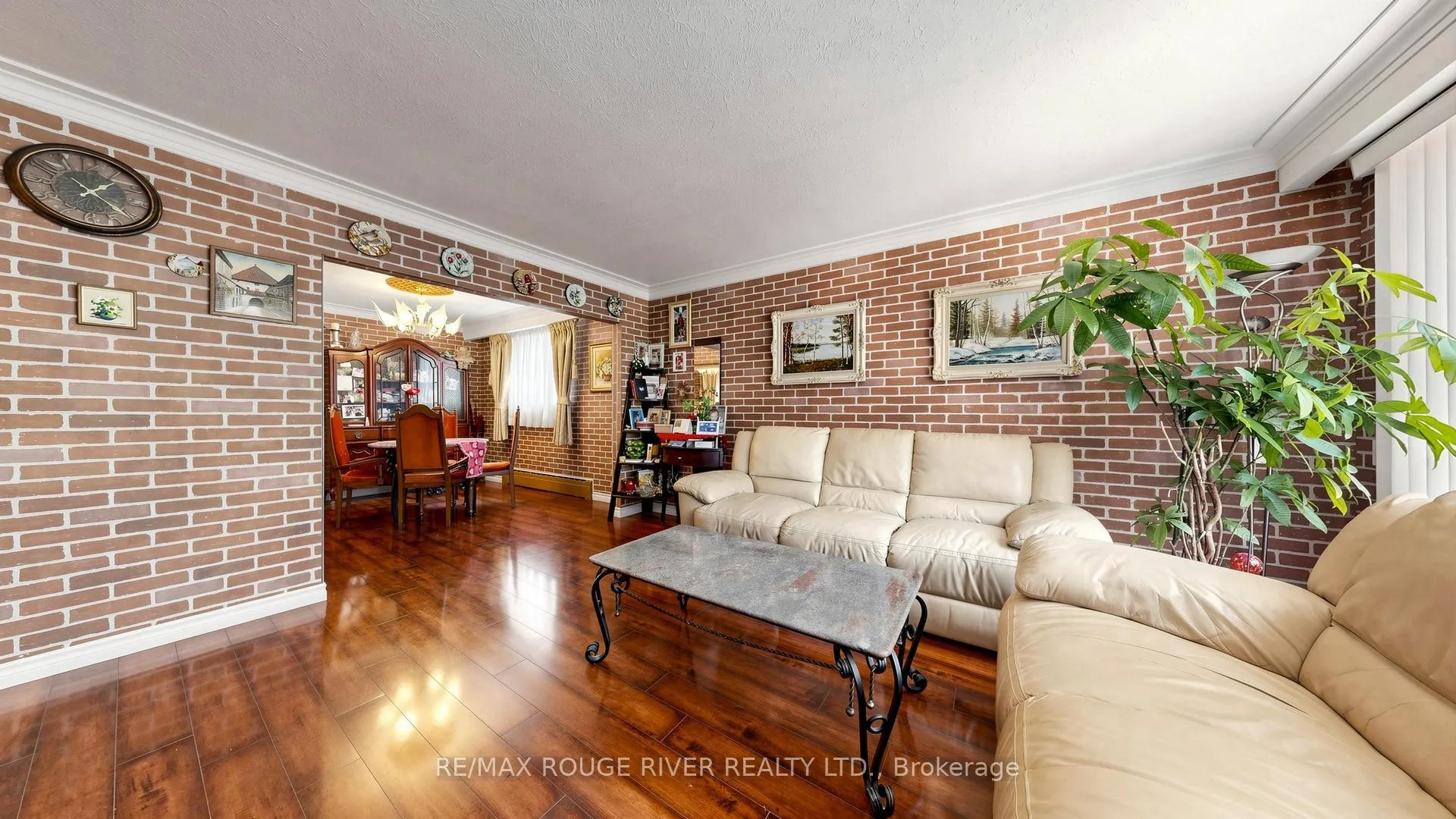 Photo 17 of 263 Oak Park Avenue, Toronto, Woodbine-Lumsden — HOMEH