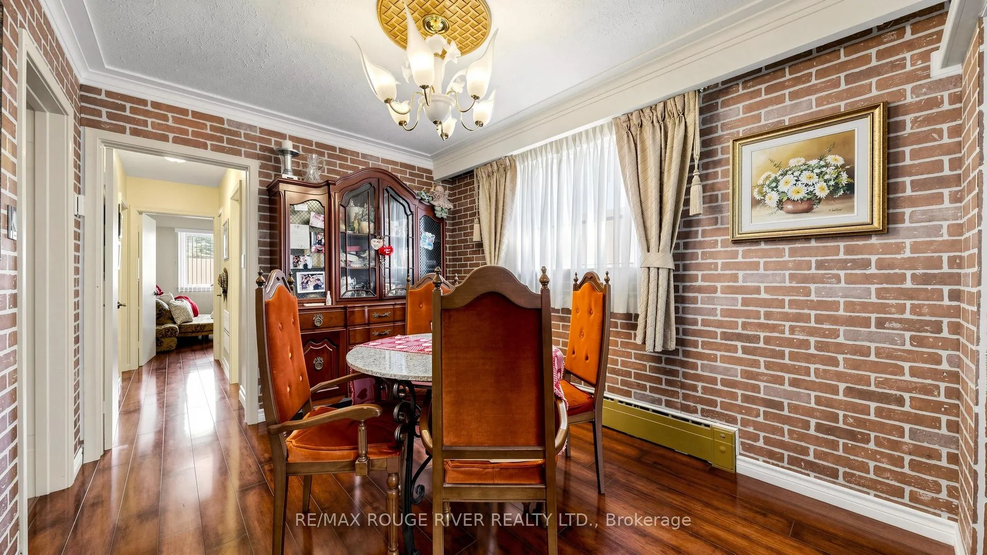Photo 18 of 263 Oak Park Avenue, Toronto, Woodbine-Lumsden — HOMEH