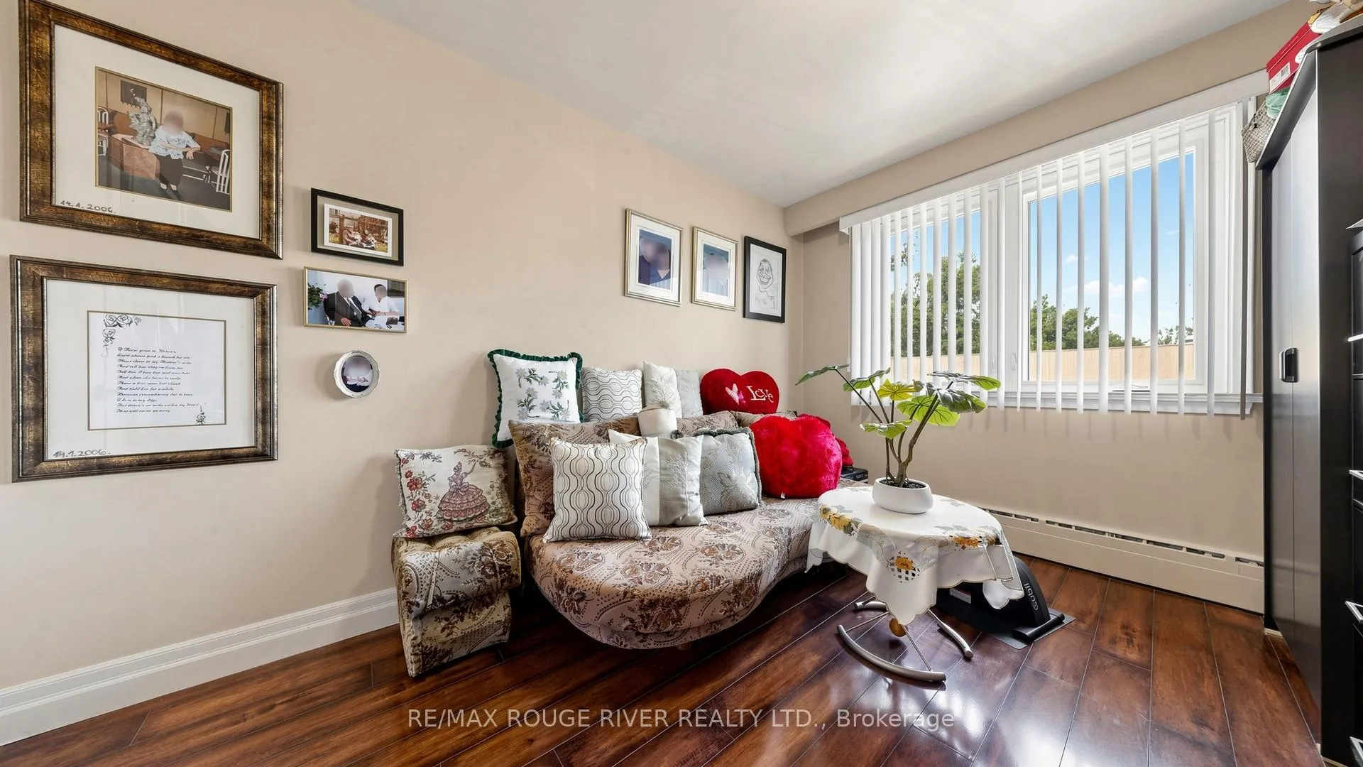 Photo 25 of 263 Oak Park Avenue, Toronto, Woodbine-Lumsden — HOMEH