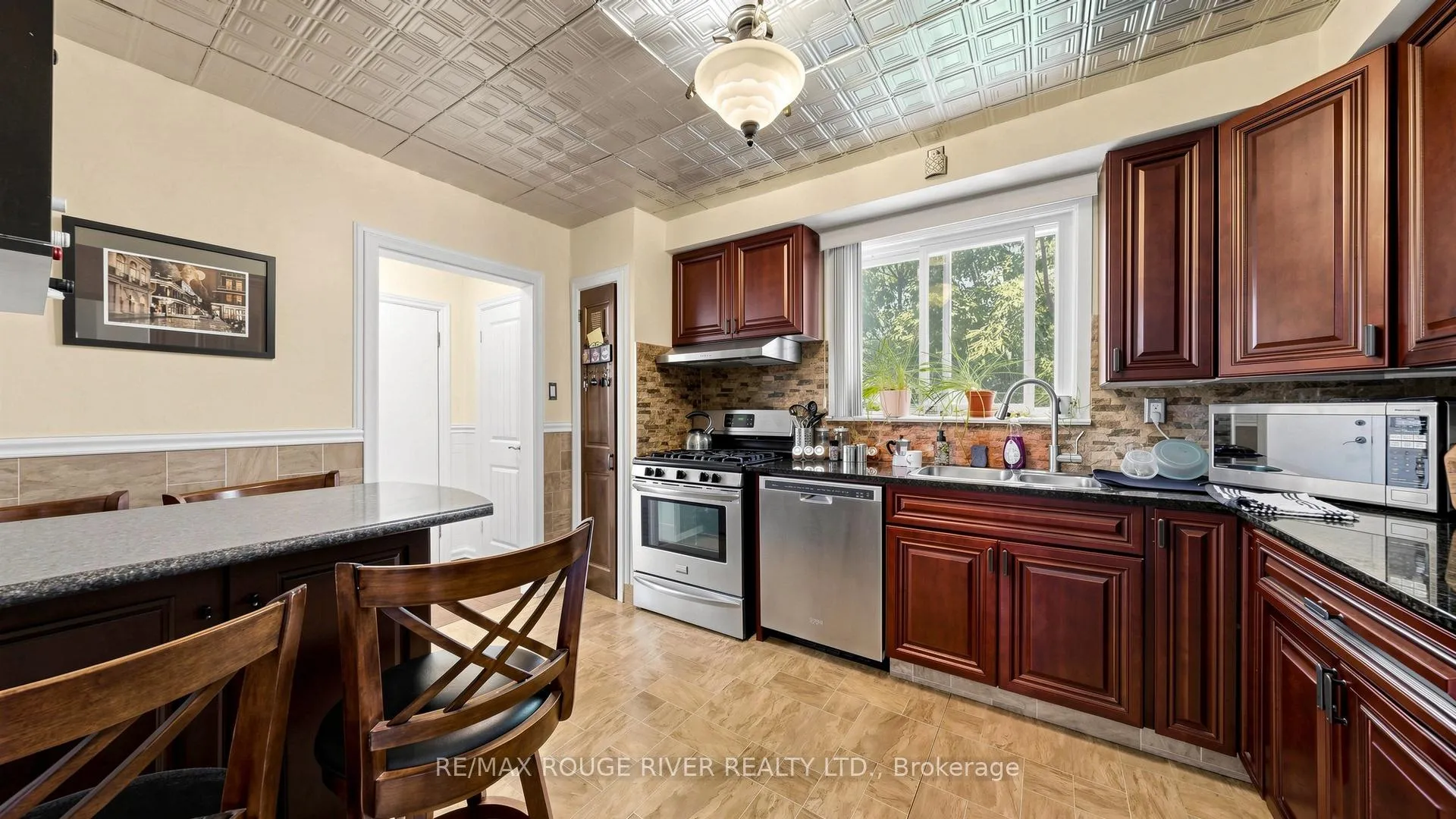 Photo 30 of 263 Oak Park Avenue, Toronto, Woodbine-Lumsden — HOMEH