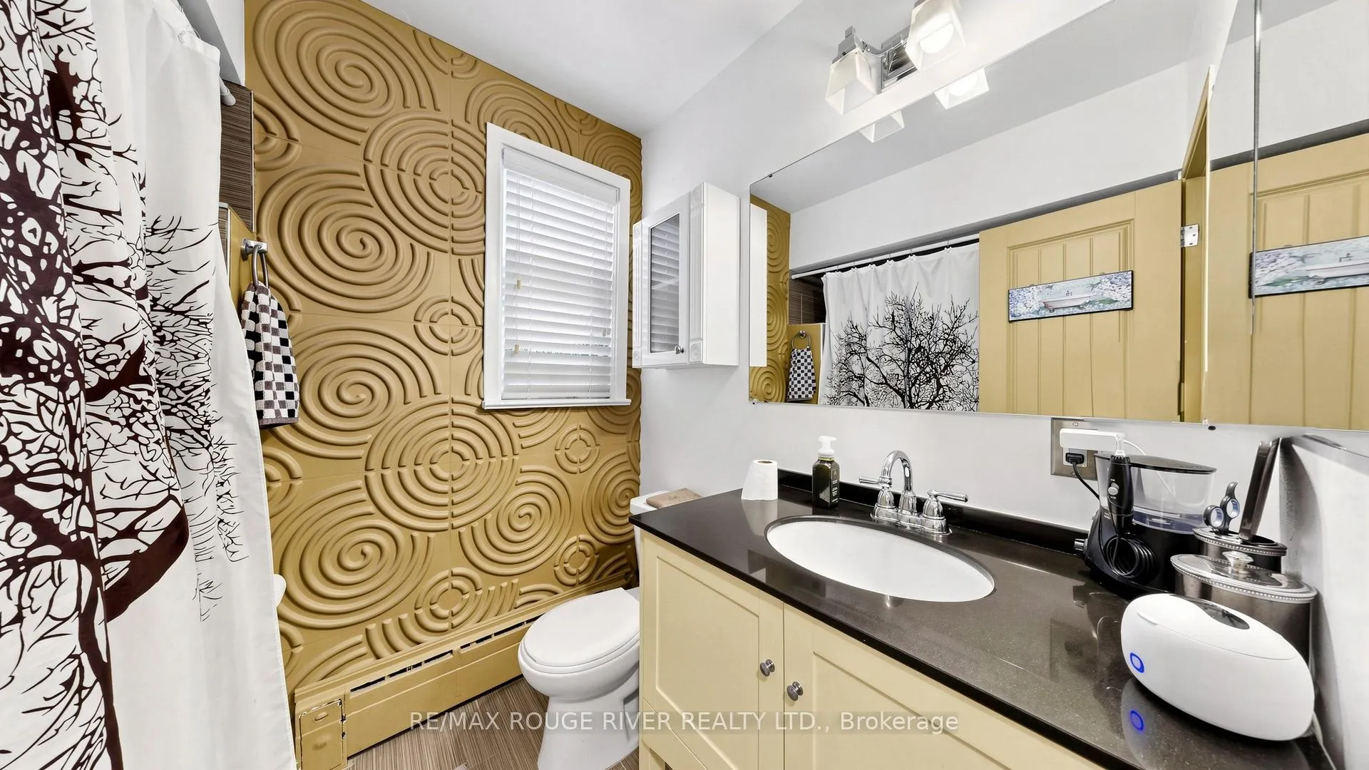 Photo 35 of 263 Oak Park Avenue, Toronto, Woodbine-Lumsden — HOMEH