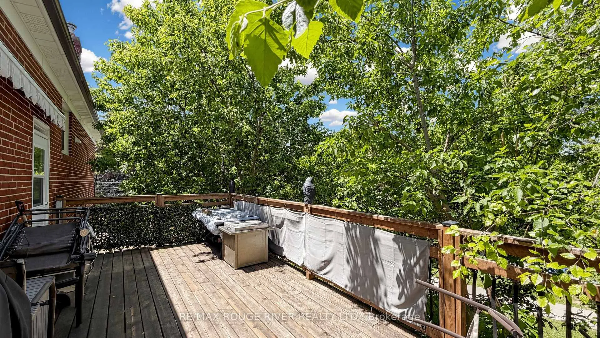 Photo 38 of 263 Oak Park Avenue, Toronto, Woodbine-Lumsden — HOMEH