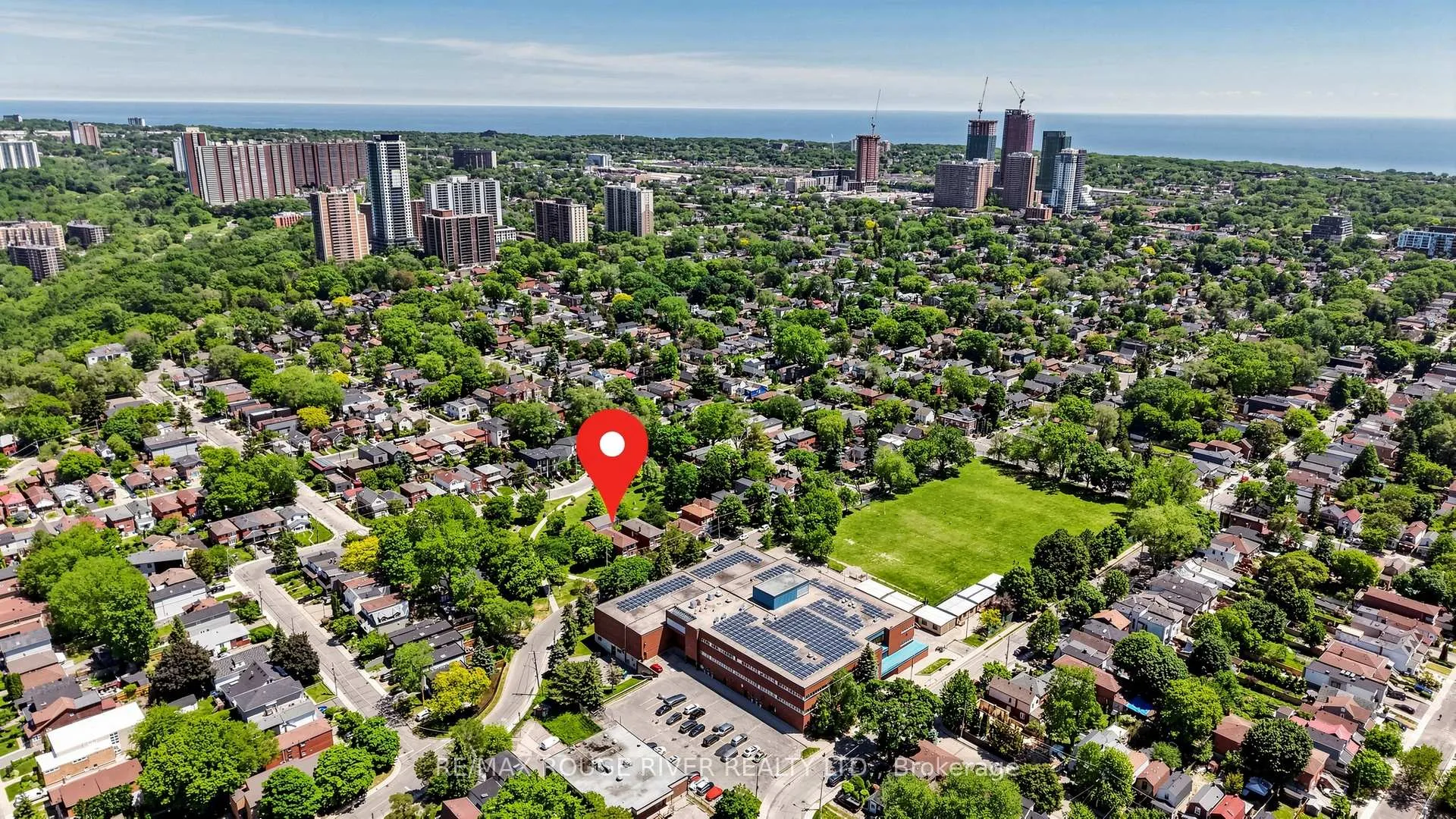 Photo 45 of 263 Oak Park Avenue, Toronto, Woodbine-Lumsden — HOMEH