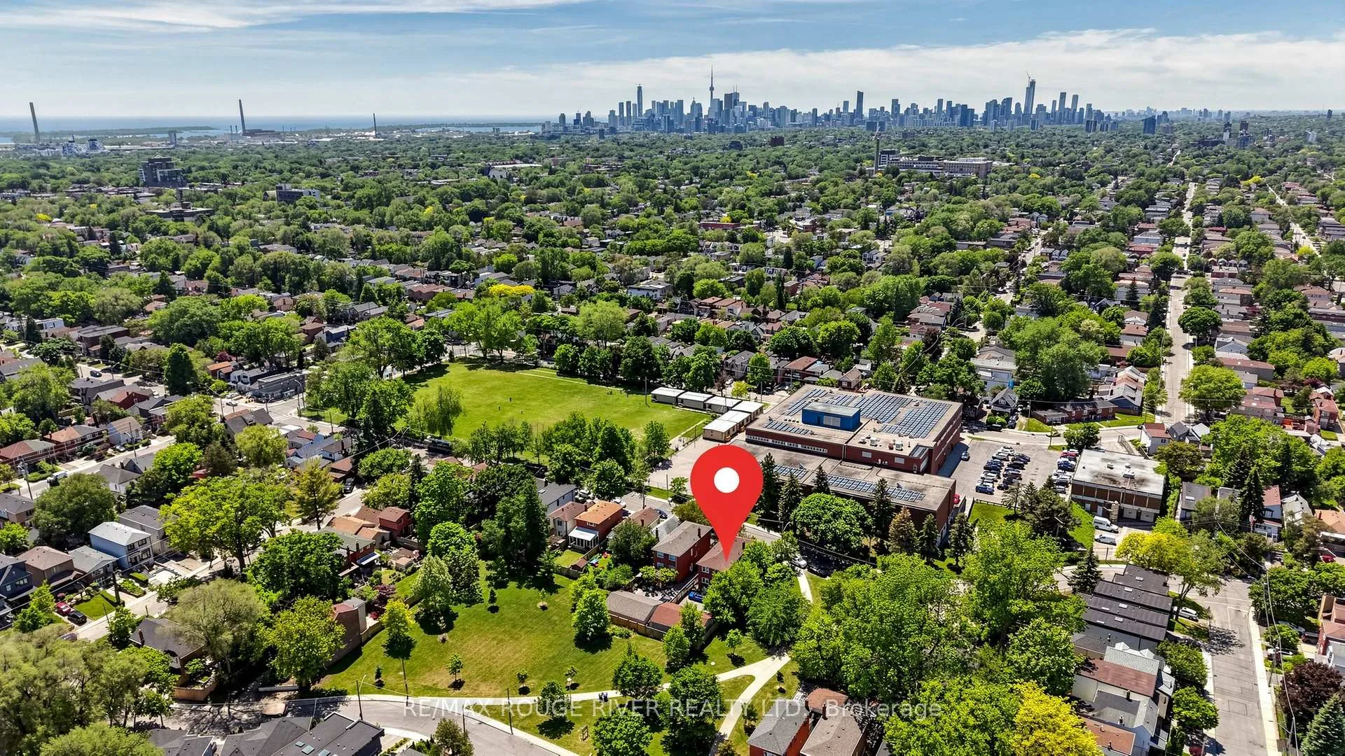 Photo 46 of 263 Oak Park Avenue, Toronto, Woodbine-Lumsden — HOMEH