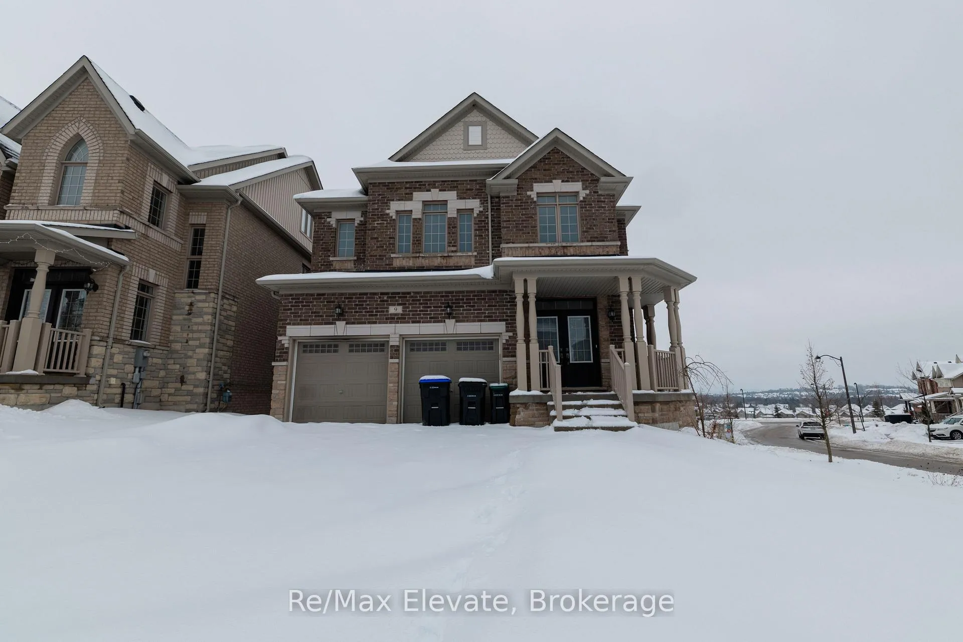 Photo 1 of 9 Janes Crescent, New Tecumseth, Alliston — HOMEH