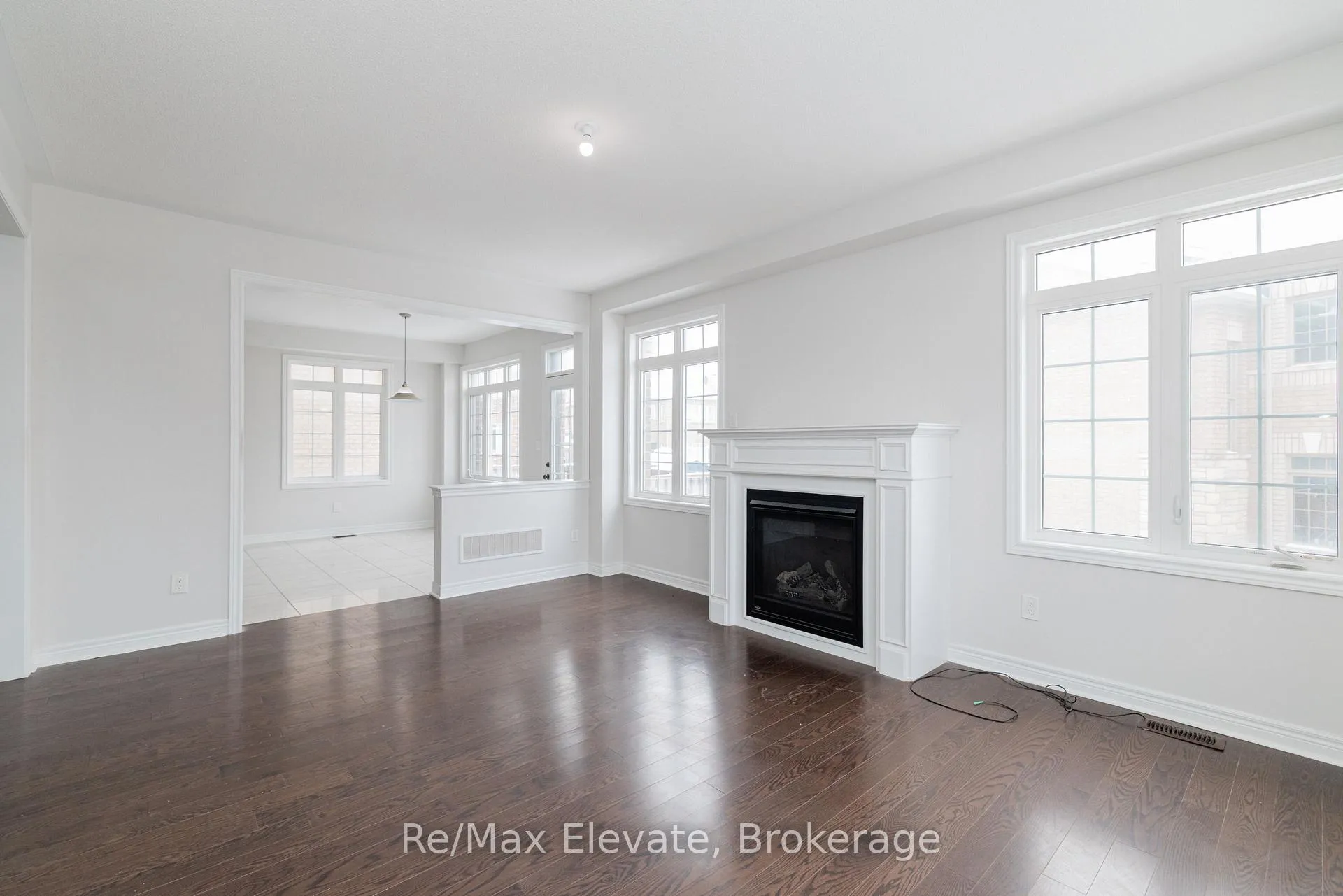 Photo 8 of 9 Janes Crescent, New Tecumseth, Alliston — HOMEH