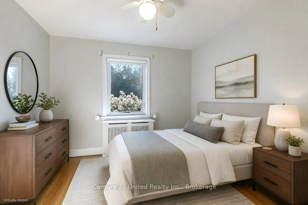 Photo 15 of 64 Renown Road, Etobicoke, Islington-City Centre West — HOMEH