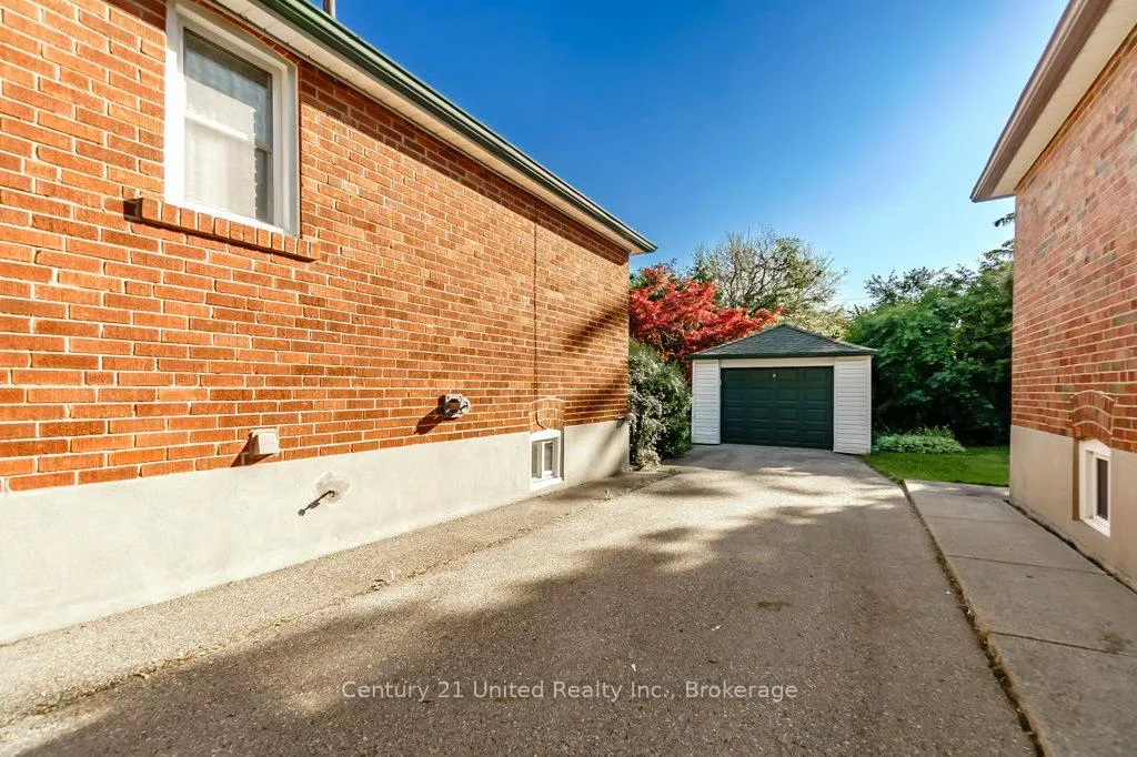 Photo 27 of 64 Renown Road, Etobicoke, Islington-City Centre West — HOMEH