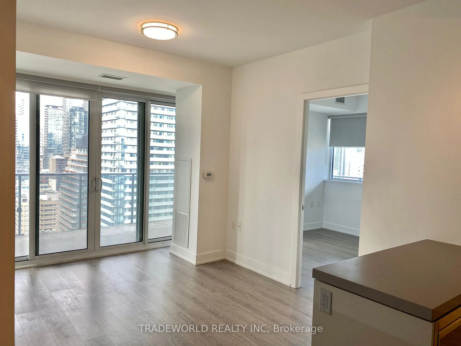 Photo 2 of Unit 2905, 7 Grenville Street, Toronto, Bay Street Corridor — HOMEH