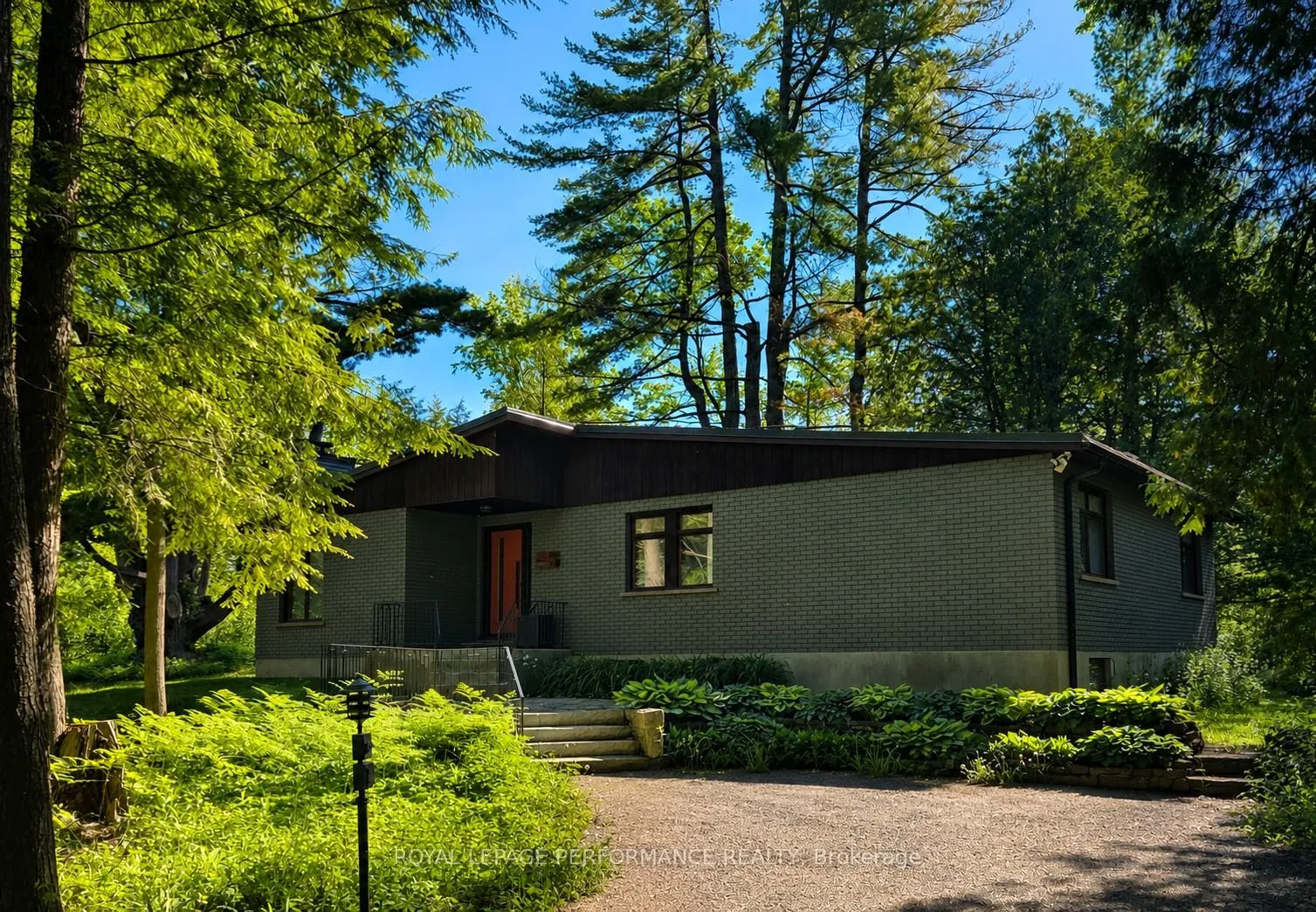 Front of 4167 Farmers Way