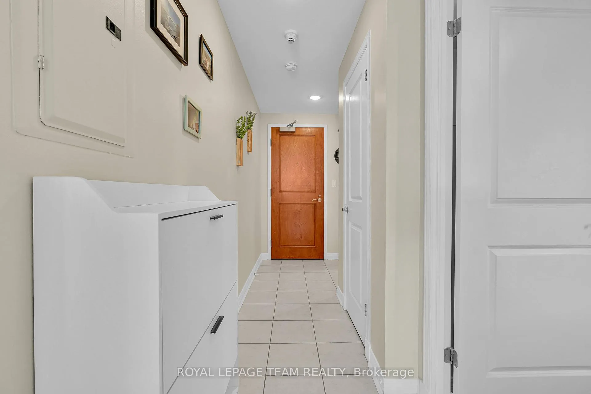 Photo 9 of Unit 1905, 570 Laurier Avenue W, Ottawa, Ottawa Centre — HOMEH