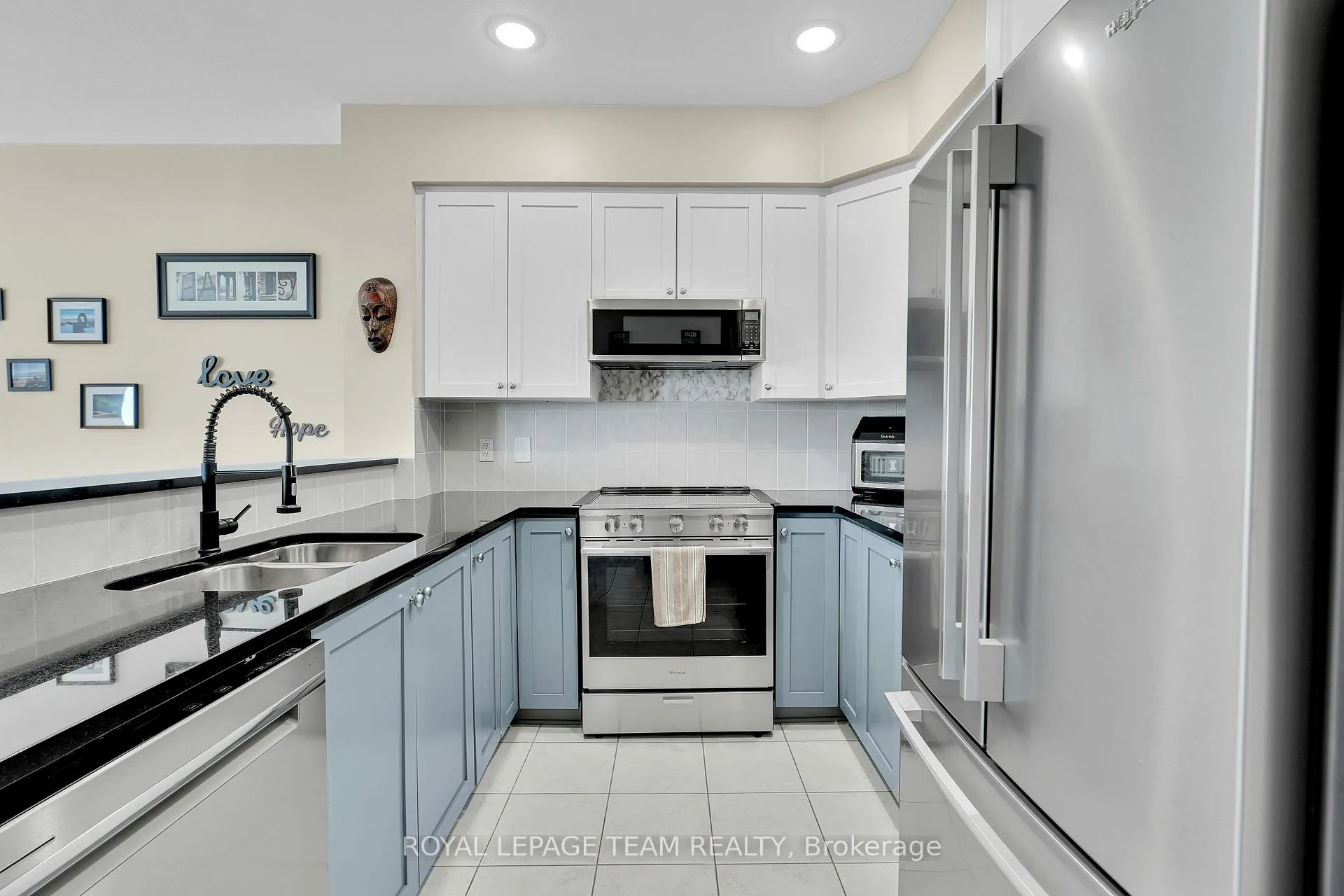 Photo 16 of Unit 1905, 570 Laurier Avenue W, Ottawa, Ottawa Centre — HOMEH
