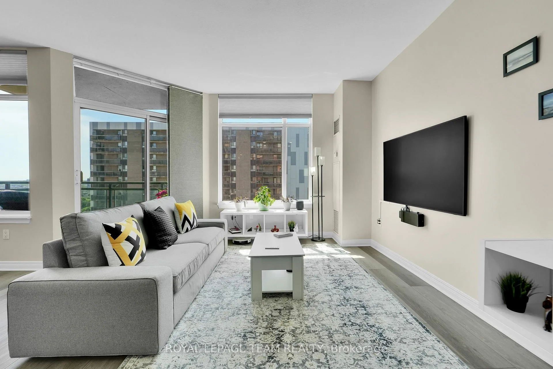 Photo 24 of Unit 1905, 570 Laurier Avenue W, Ottawa, Ottawa Centre — HOMEH