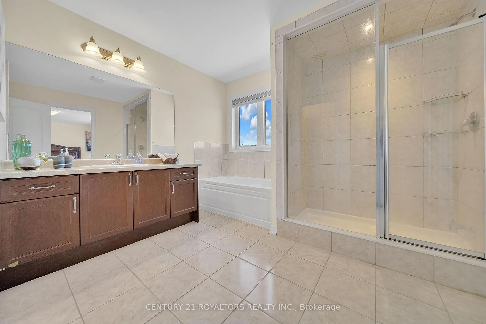Photo 40 of 116 Hitchman Street, Brant, Paris — HOMEH