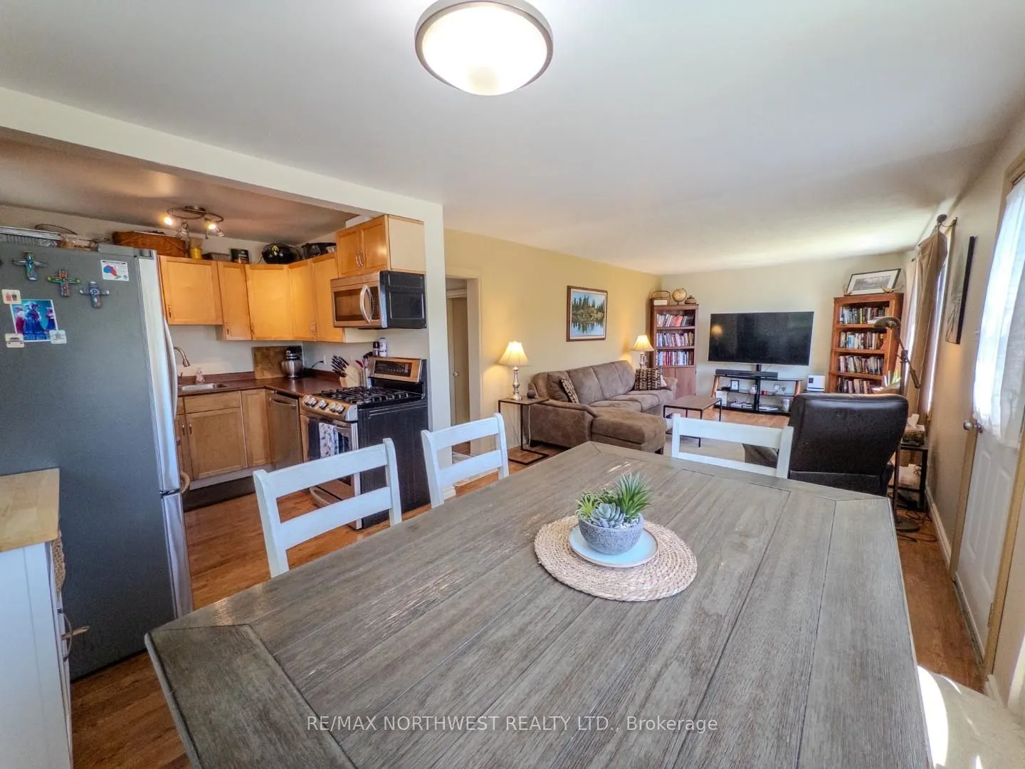 Photo 14 of 132 Rabbit Lake Road, Kenora, Rabbit Lake — HOMEH