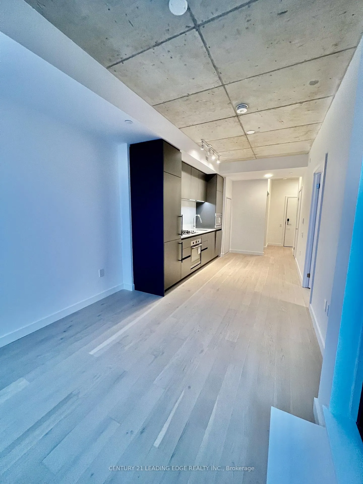 Photo 8 of Unit 527, 1720 Bayview Avenue, Toronto, Mount Pleasant East — HOMEH