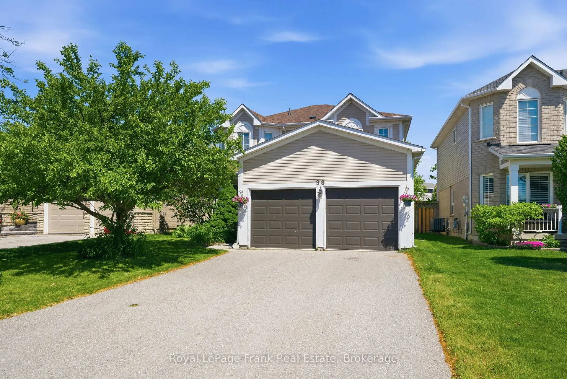 Photo 1 of 98 Rustwood Street, Clarington, Bowmanville — HOMEH
