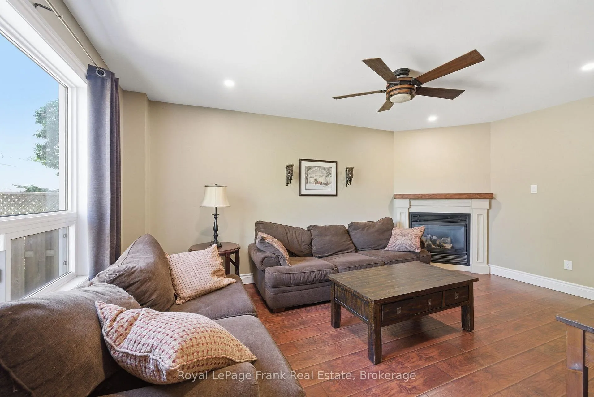 Photo 18 of 98 Rustwood Street, Clarington, Bowmanville — HOMEH