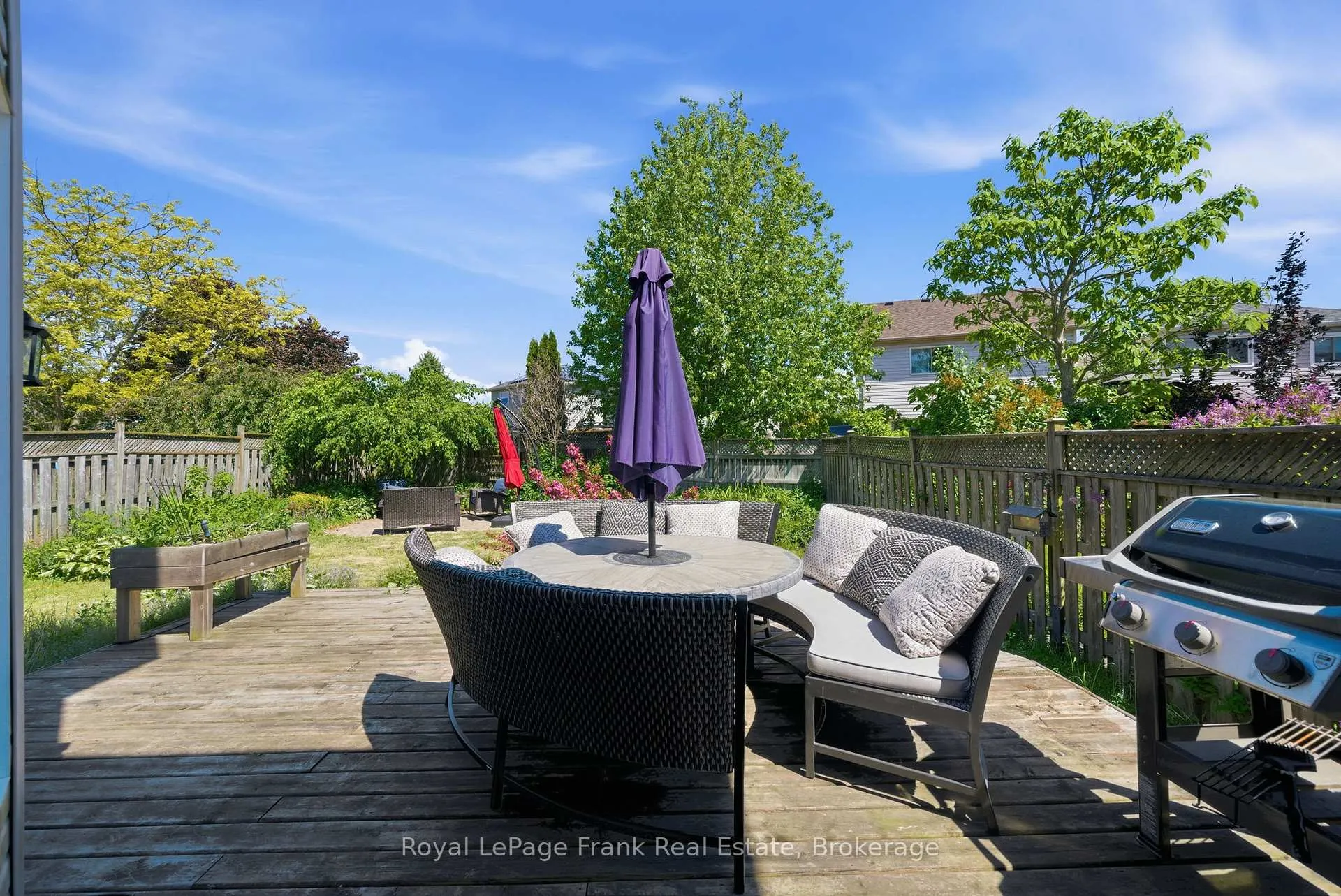 Photo 40 of 98 Rustwood Street, Clarington, Bowmanville — HOMEH