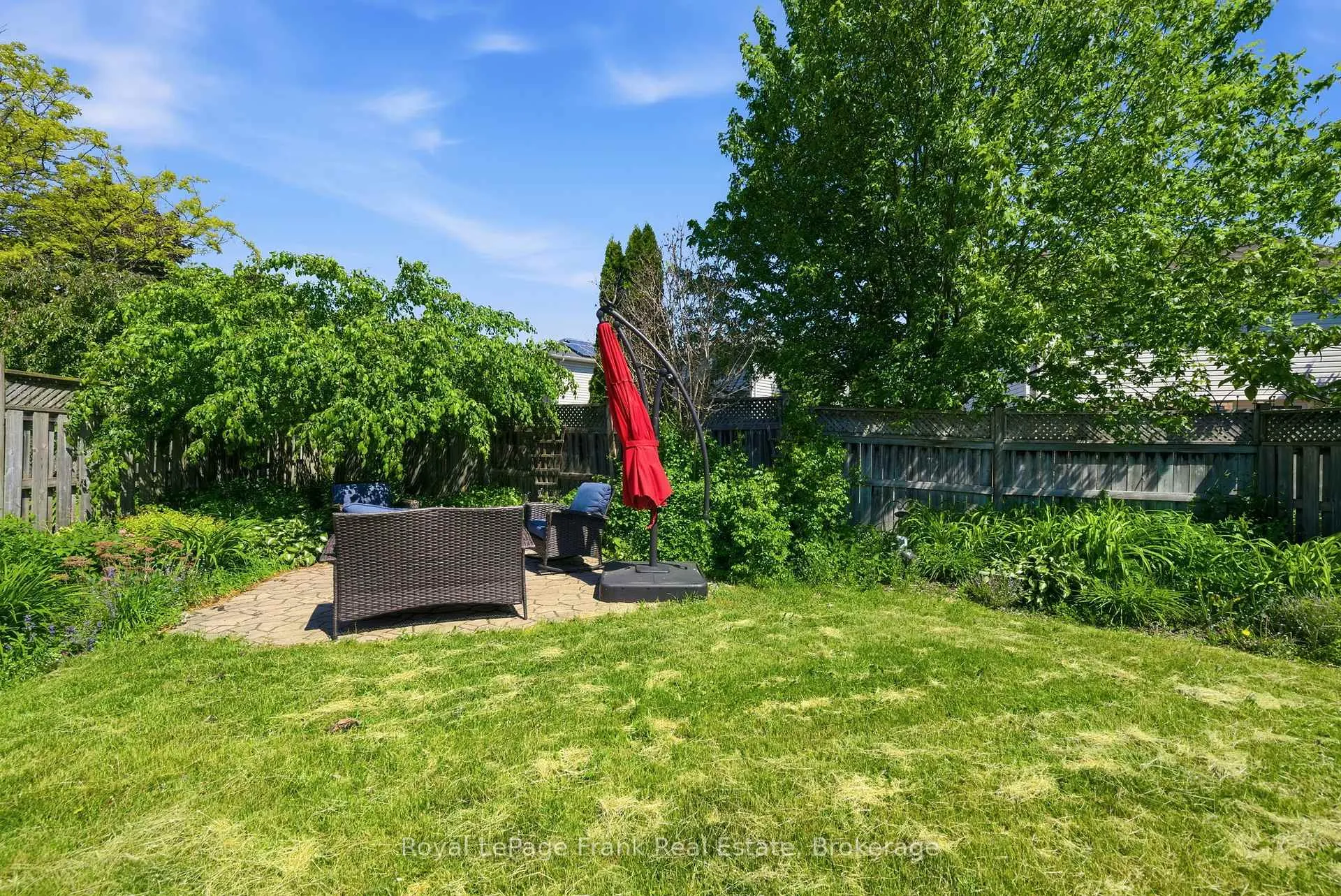 Photo 41 of 98 Rustwood Street, Clarington, Bowmanville — HOMEH