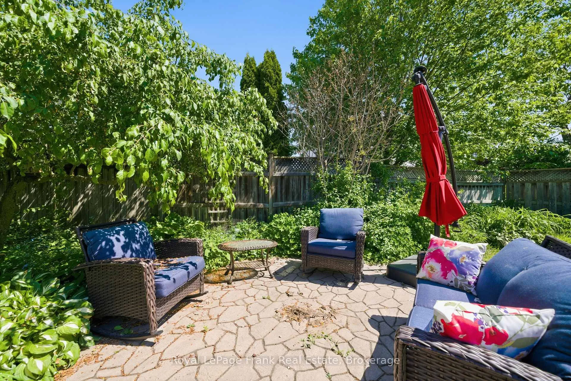 Photo 42 of 98 Rustwood Street, Clarington, Bowmanville — HOMEH