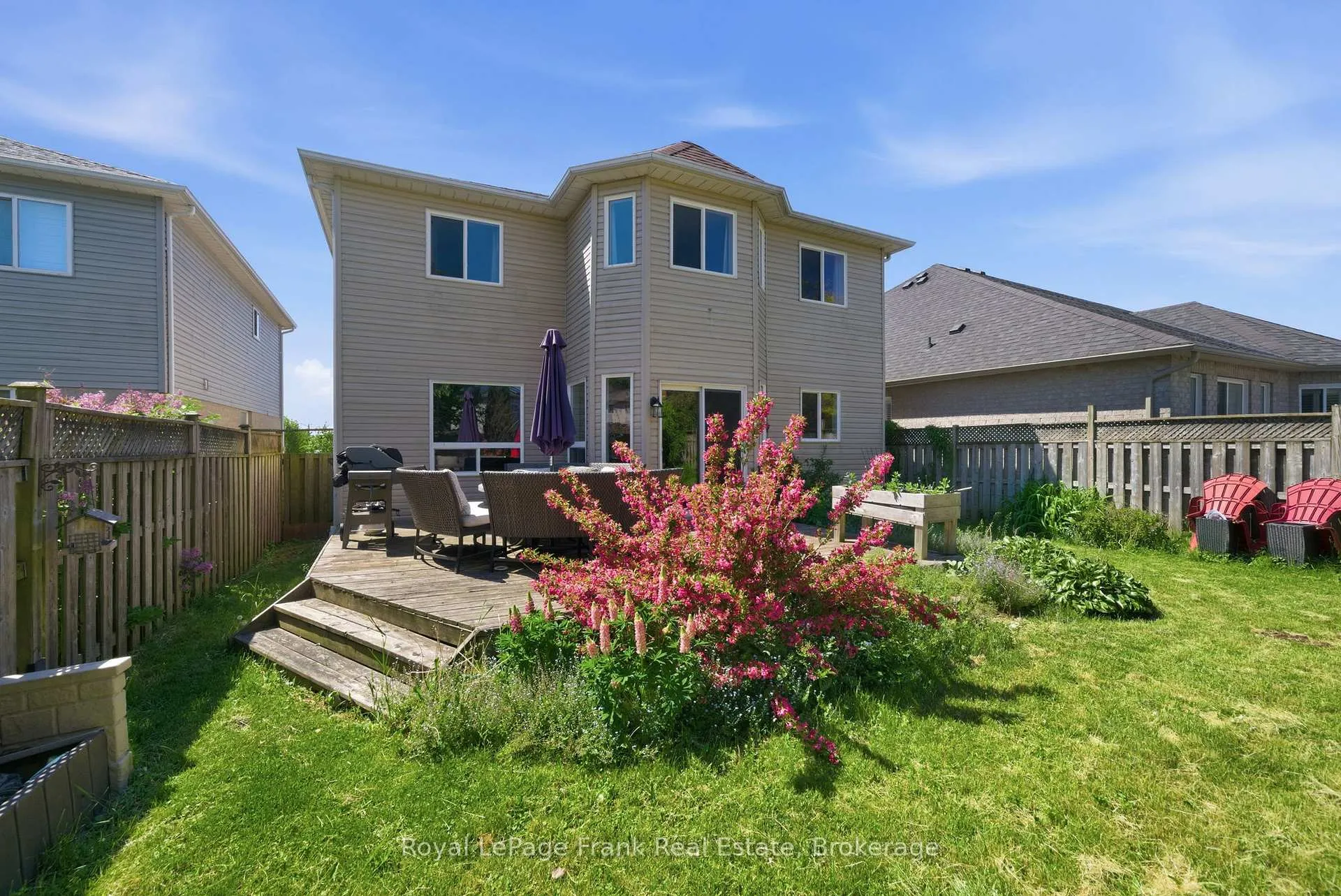 Photo 44 of 98 Rustwood Street, Clarington, Bowmanville — HOMEH