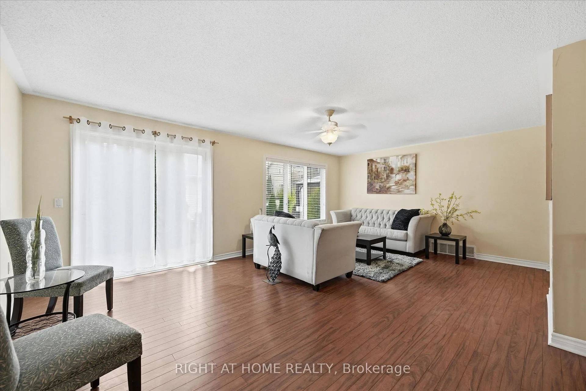 Photo 13 of 111 Gracehill Crescent, Hamilton, Freelton — HOMEH