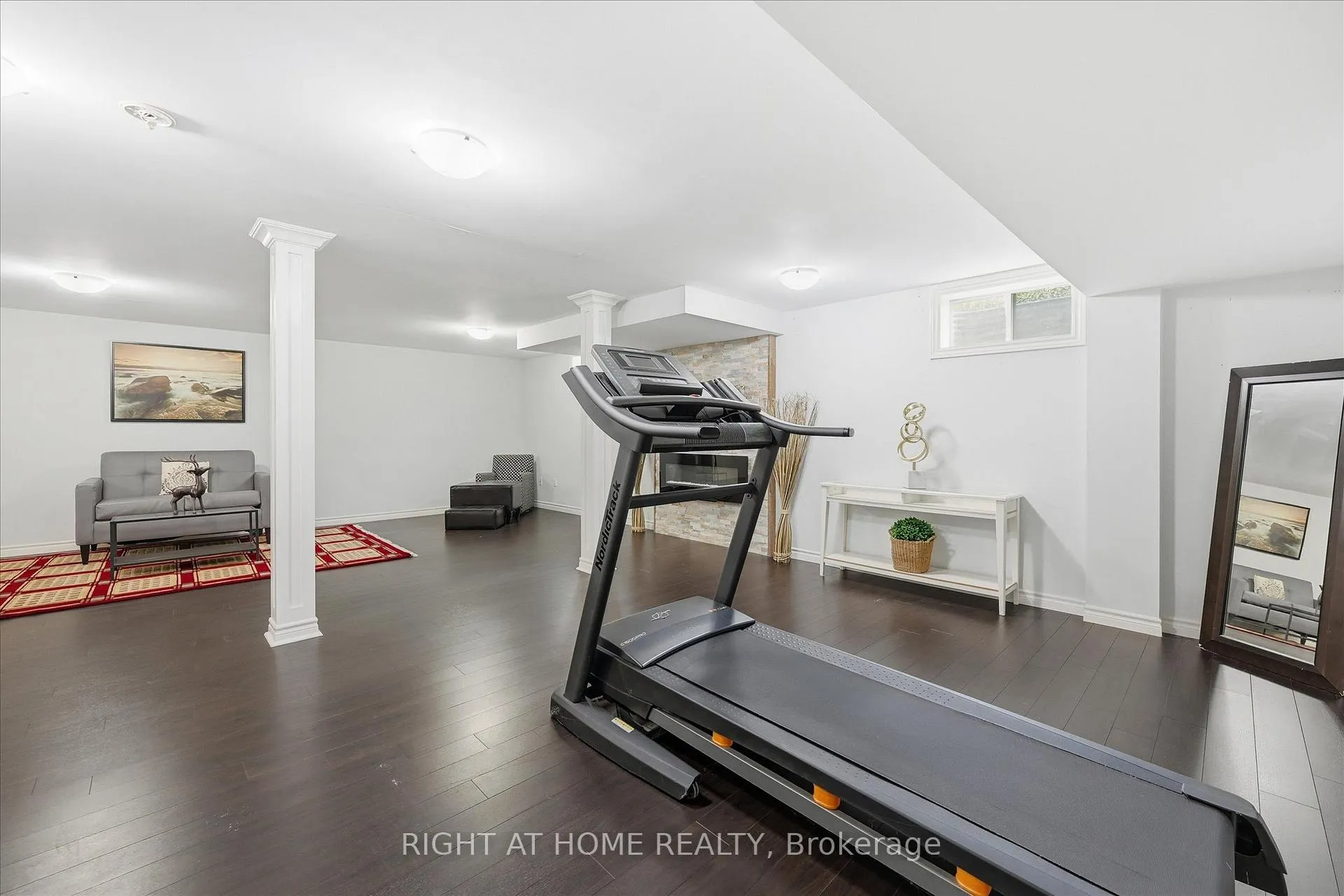 Photo 24 of 111 Gracehill Crescent, Hamilton, Freelton — HOMEH