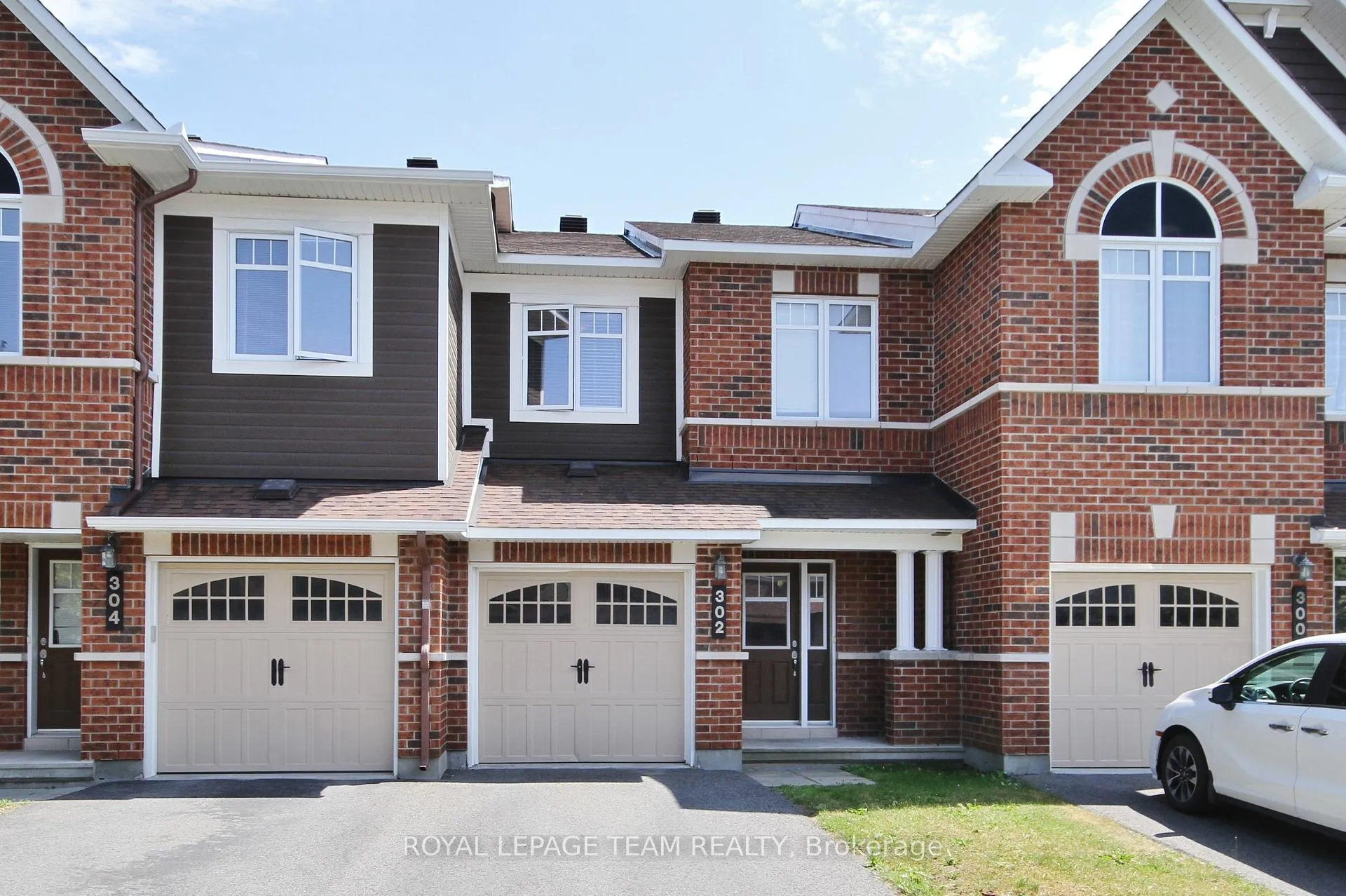 Photo 1 of 302 Tourmaline Crescent, Ottawa, Barrhaven - Strandherd — HOMEH
