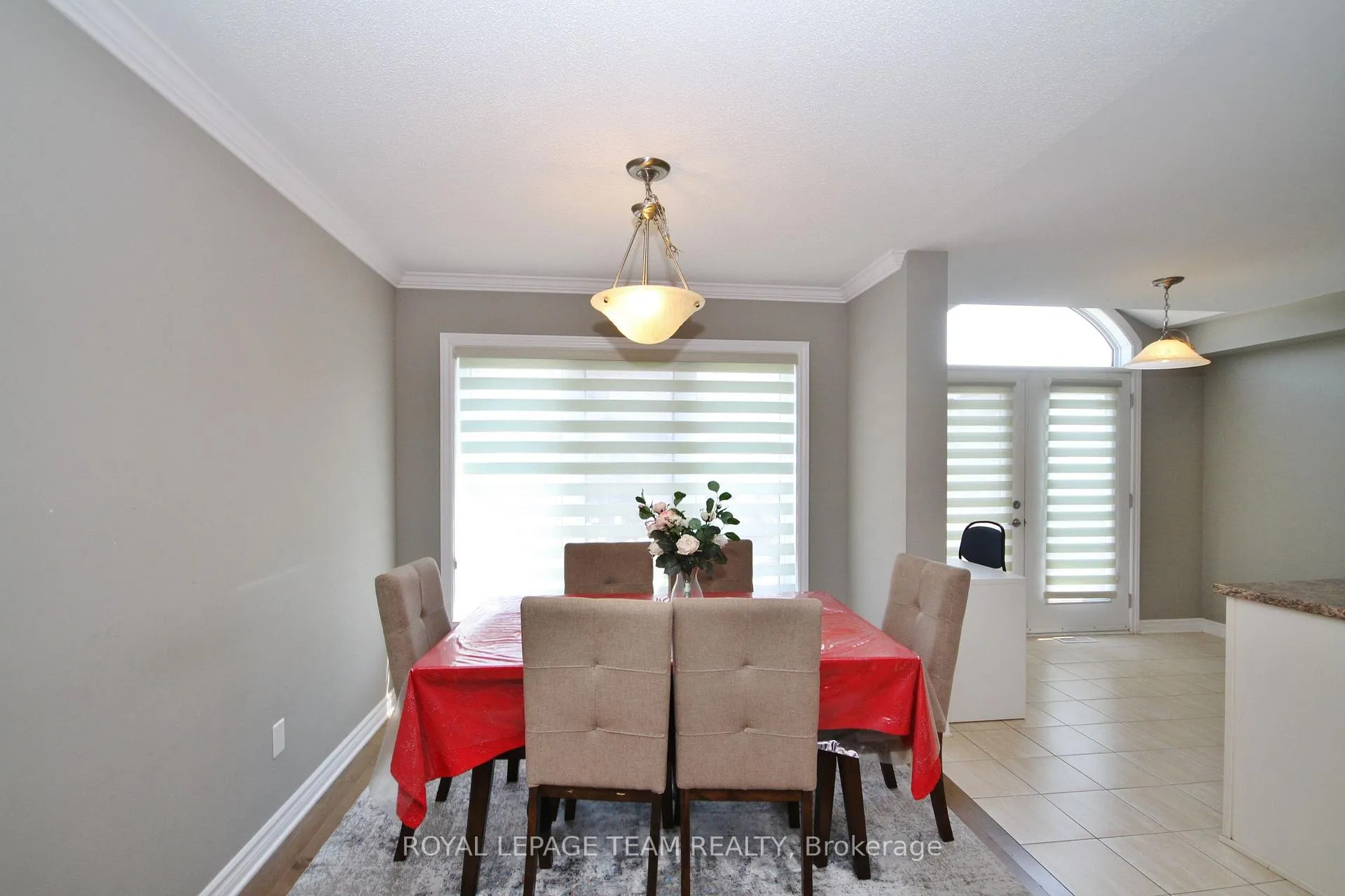 Photo 9 of 302 Tourmaline Crescent, Ottawa, Barrhaven - Strandherd — HOMEH