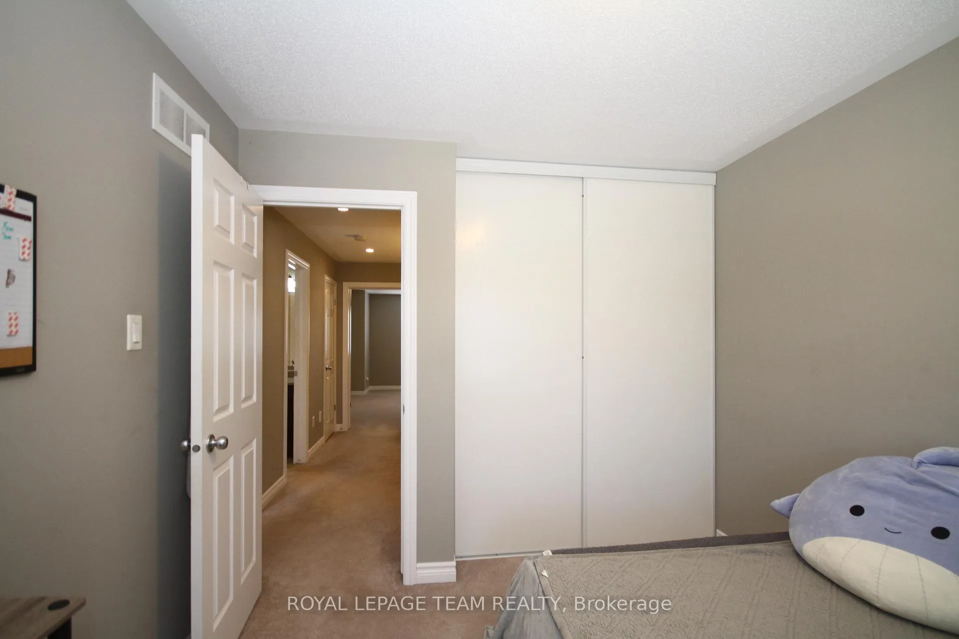 Photo 23 of 302 Tourmaline Crescent, Ottawa, Barrhaven - Strandherd — HOMEH