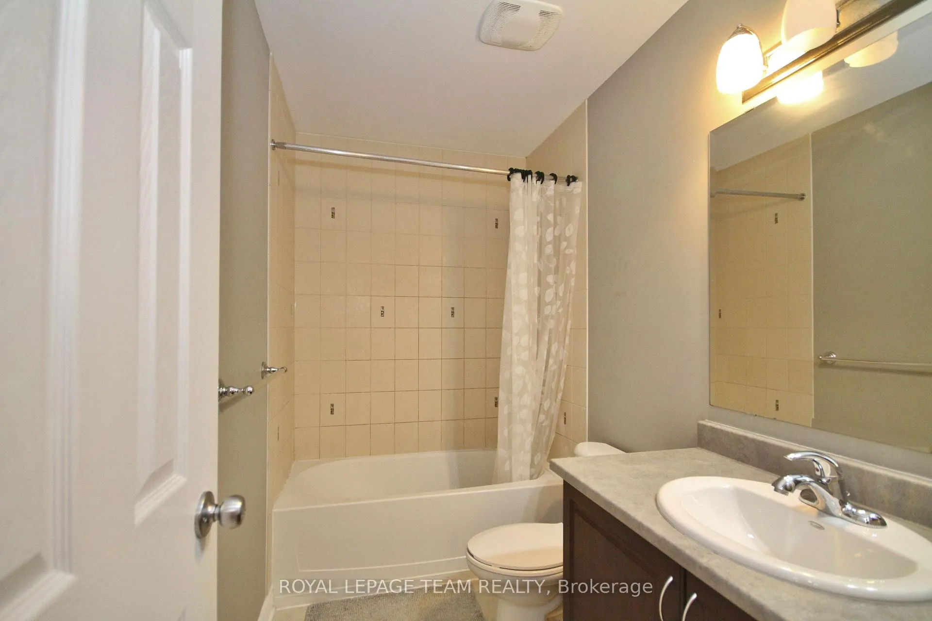 Photo 24 of 302 Tourmaline Crescent, Ottawa, Barrhaven - Strandherd — HOMEH