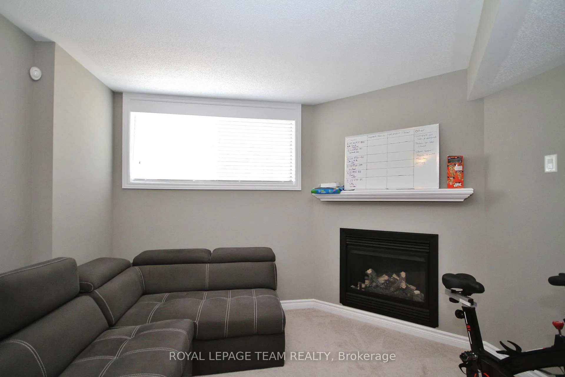 Photo 28 of 302 Tourmaline Crescent, Ottawa, Barrhaven - Strandherd — HOMEH
