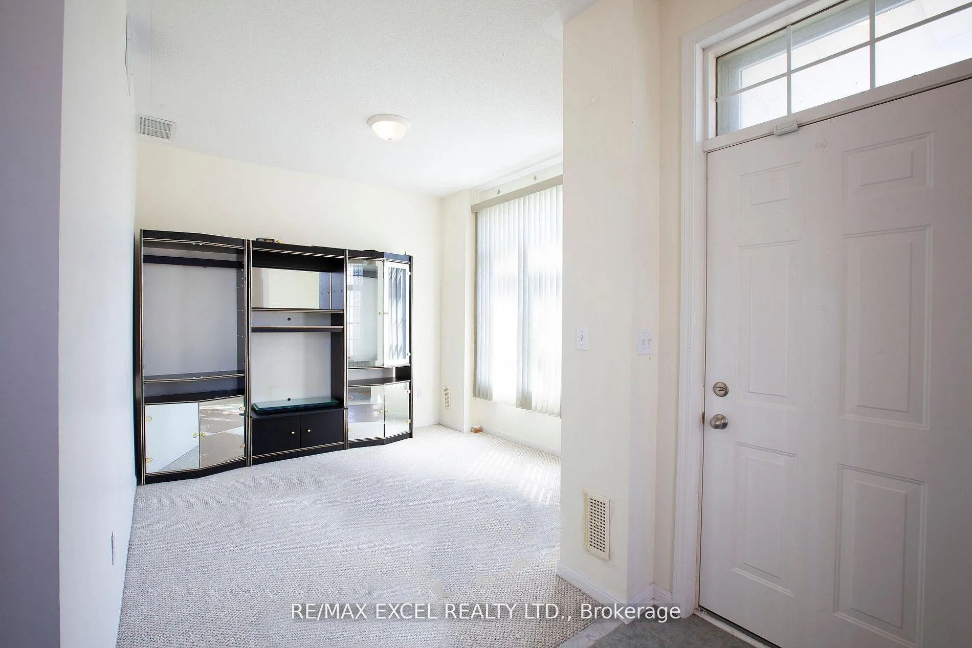 Photo 9 of 14 Woltner Way, Markham, Village Green-South Unionville — HOMEH