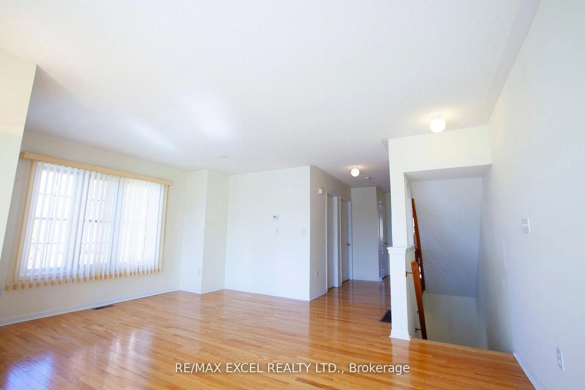 Photo 16 of 14 Woltner Way, Markham, Village Green-South Unionville — HOMEH