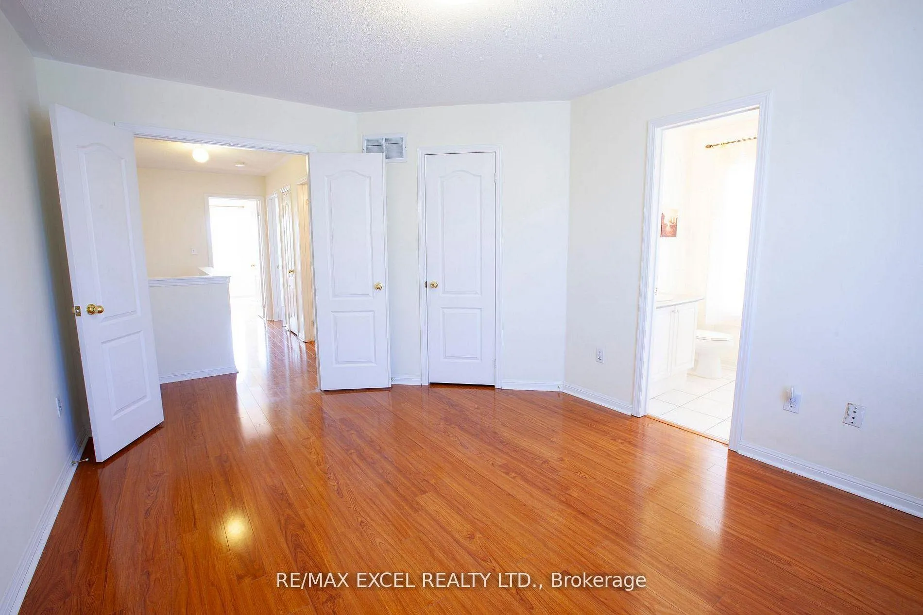 Photo 19 of 14 Woltner Way, Markham, Village Green-South Unionville — HOMEH