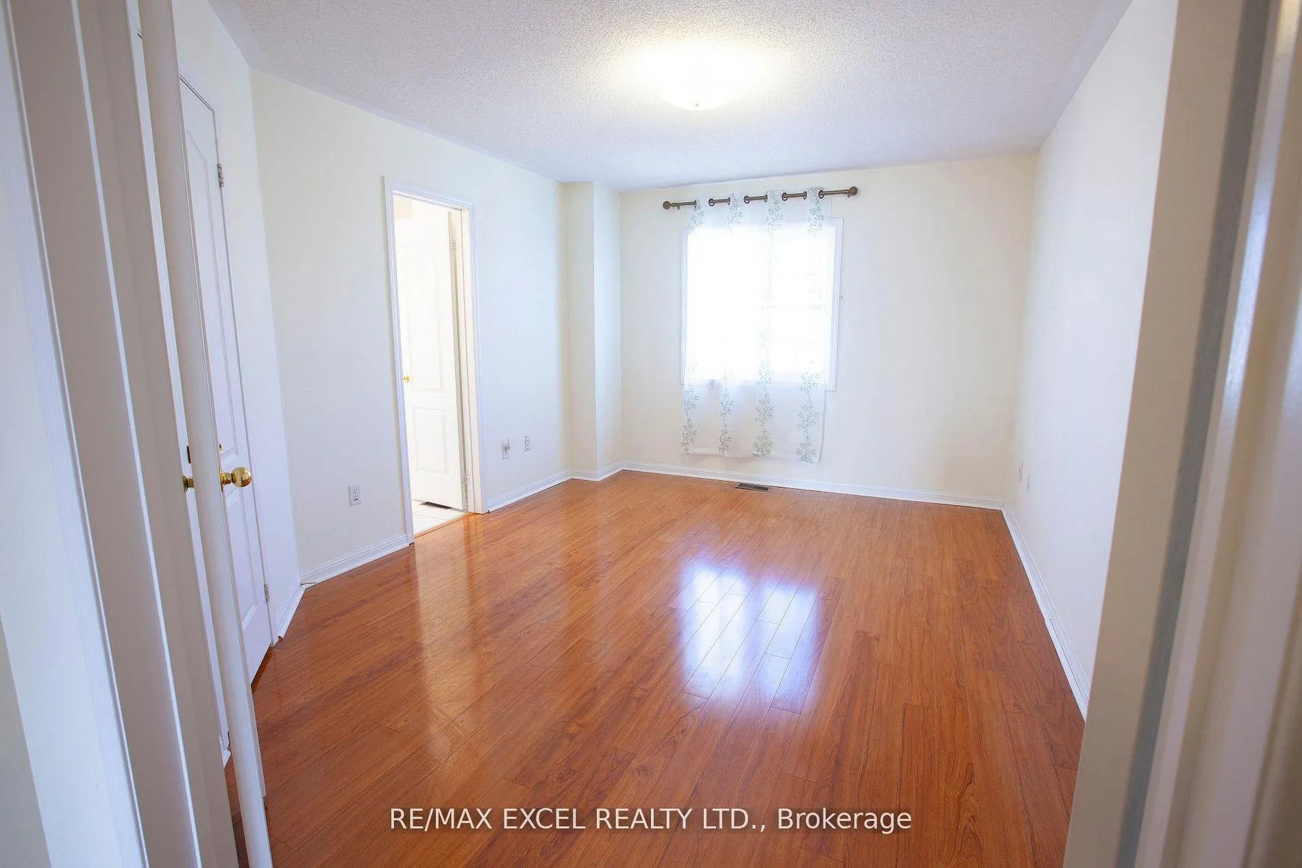 Photo 24 of 14 Woltner Way, Markham, Village Green-South Unionville — HOMEH
