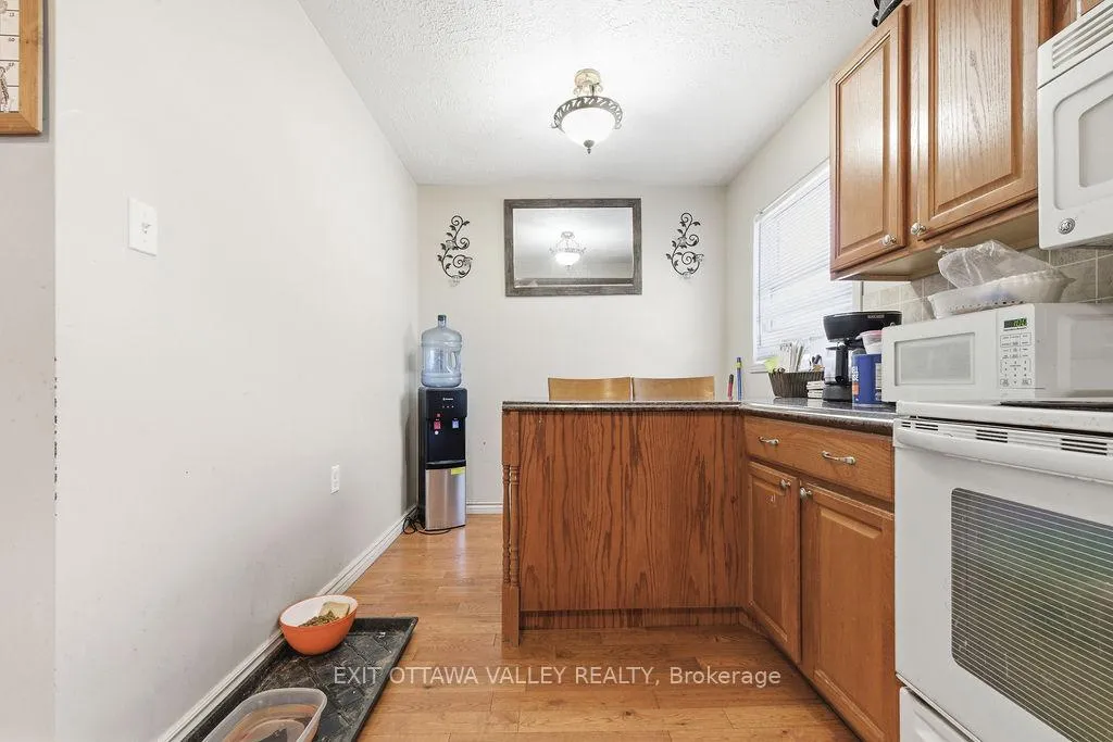 Photo 9 of 341 Craig Street, Pembroke — HOMEH