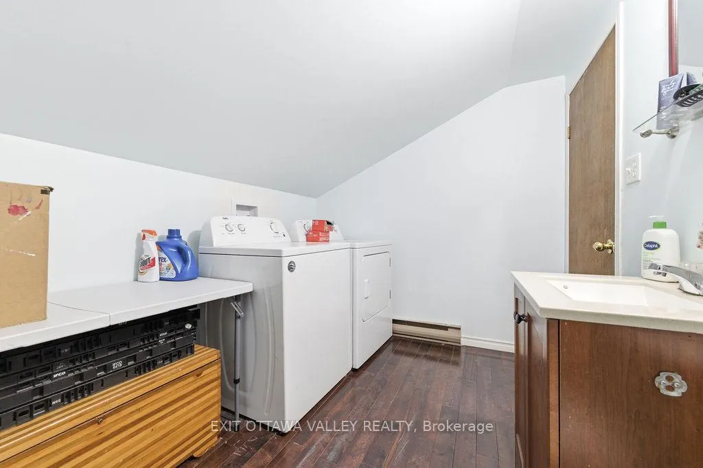 Photo 19 of 341 Craig Street, Pembroke — HOMEH