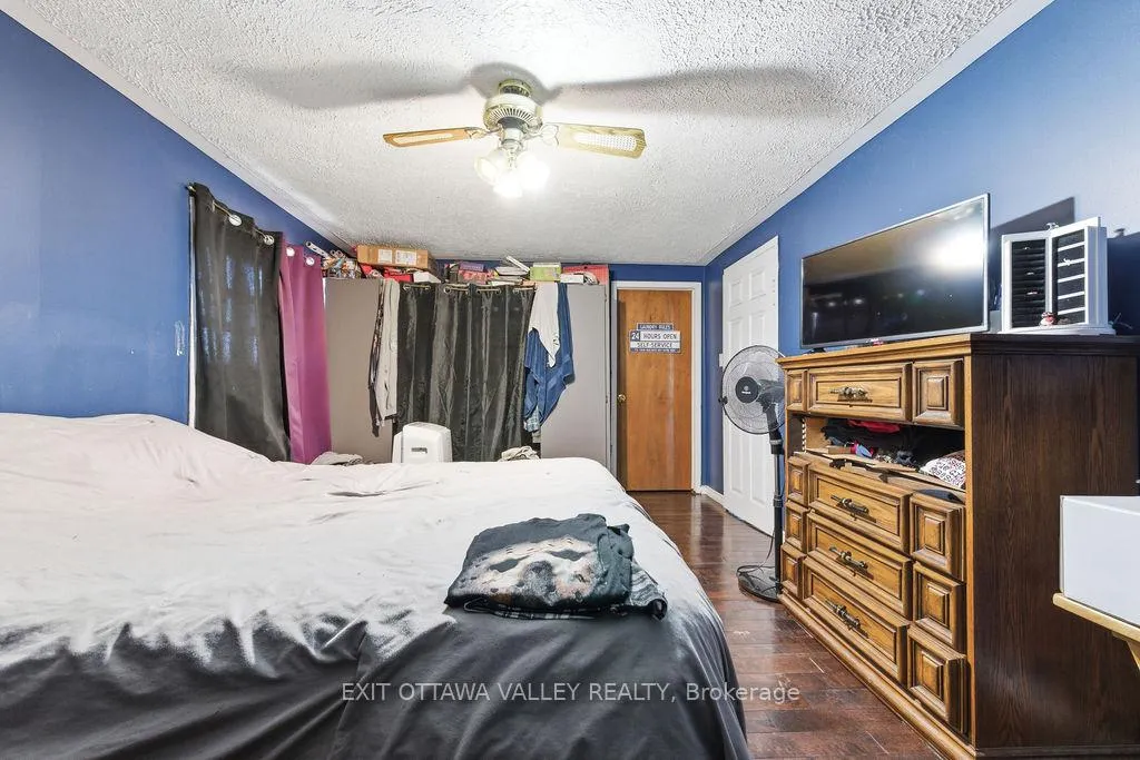 Photo 21 of 341 Craig Street, Pembroke — HOMEH