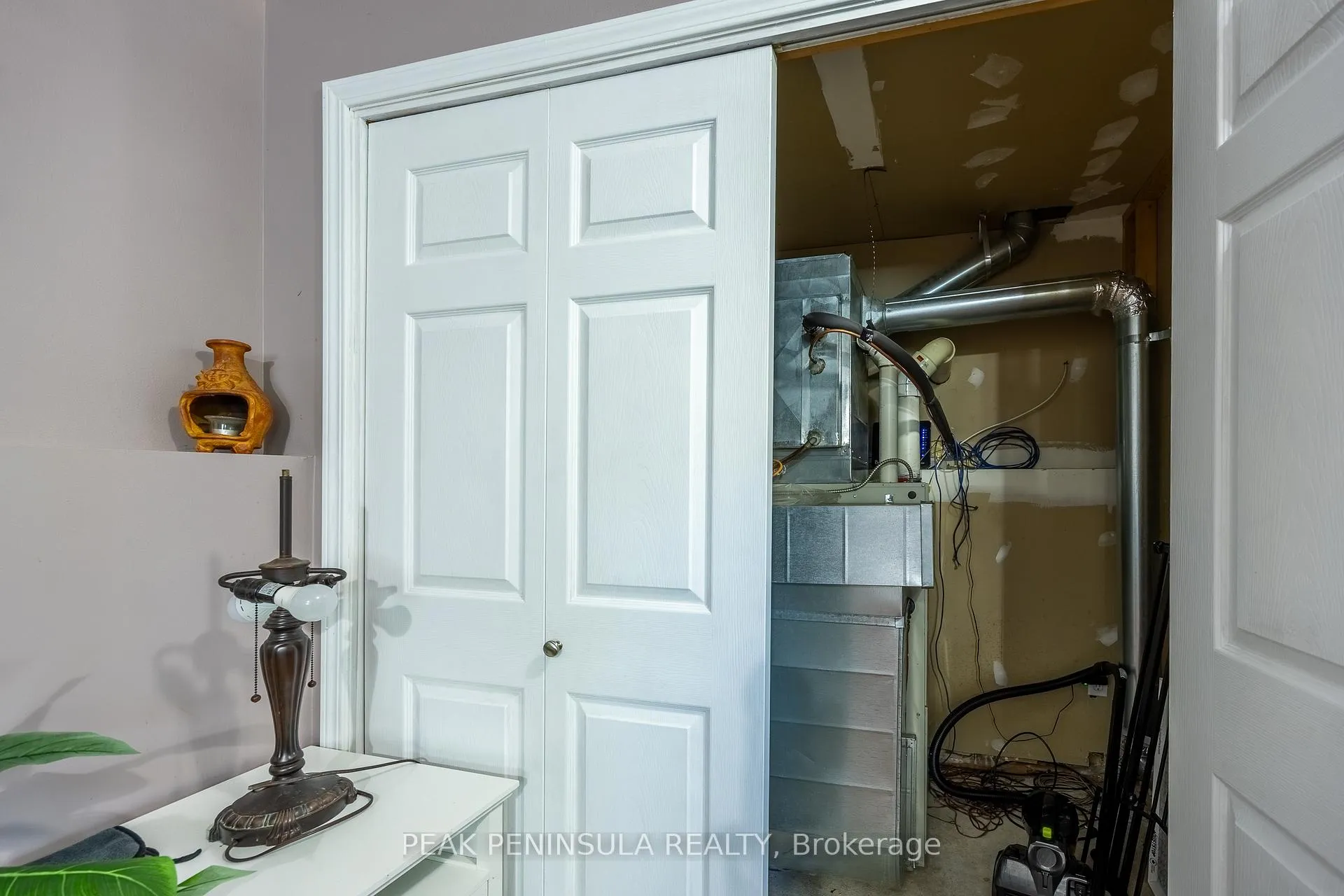 Photo 18 of 21 Centre Street, Norfolk, Port Rowan — HOMEH