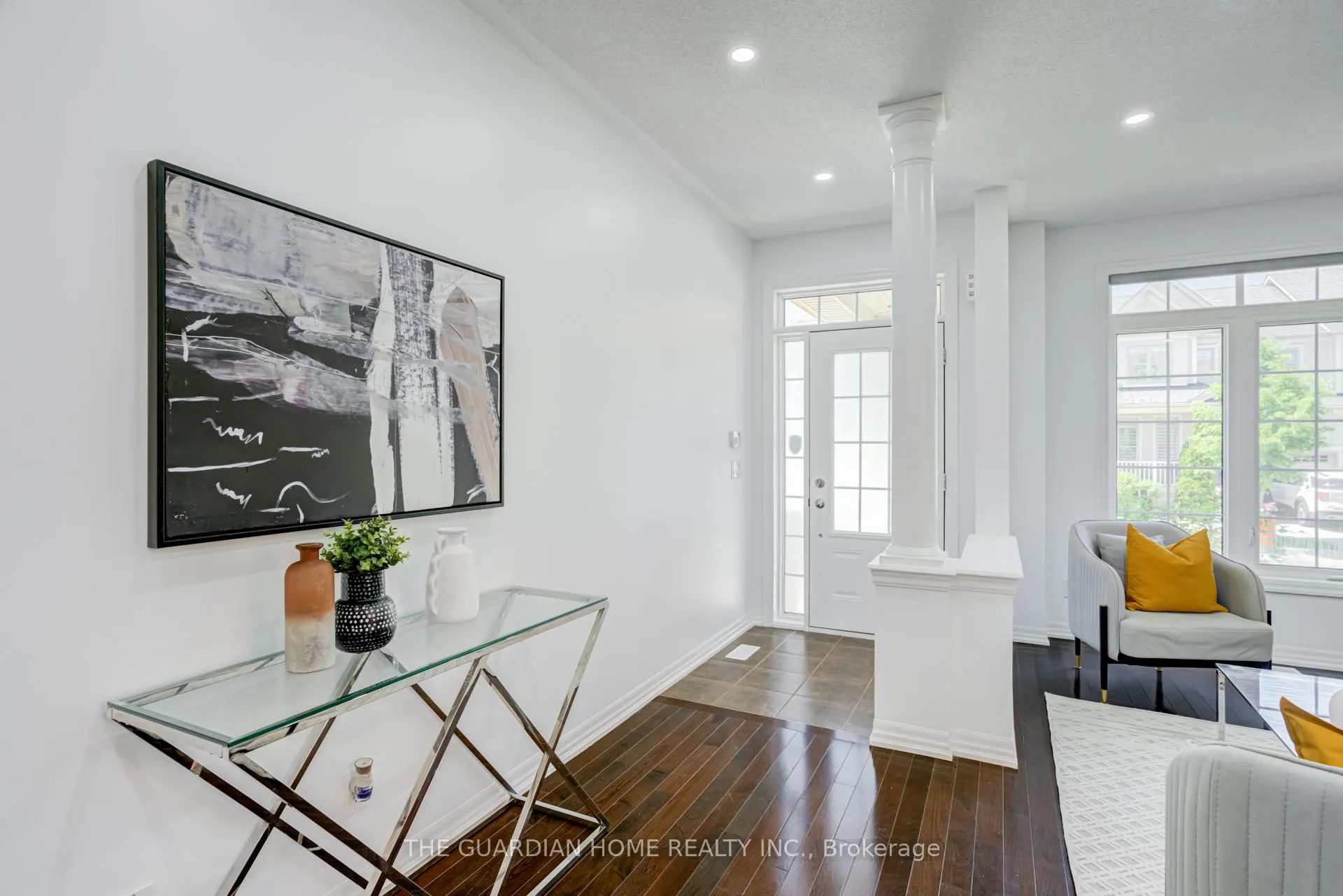 Photo 3 of 30 Aird Court, Milton, Scott — HOMEH