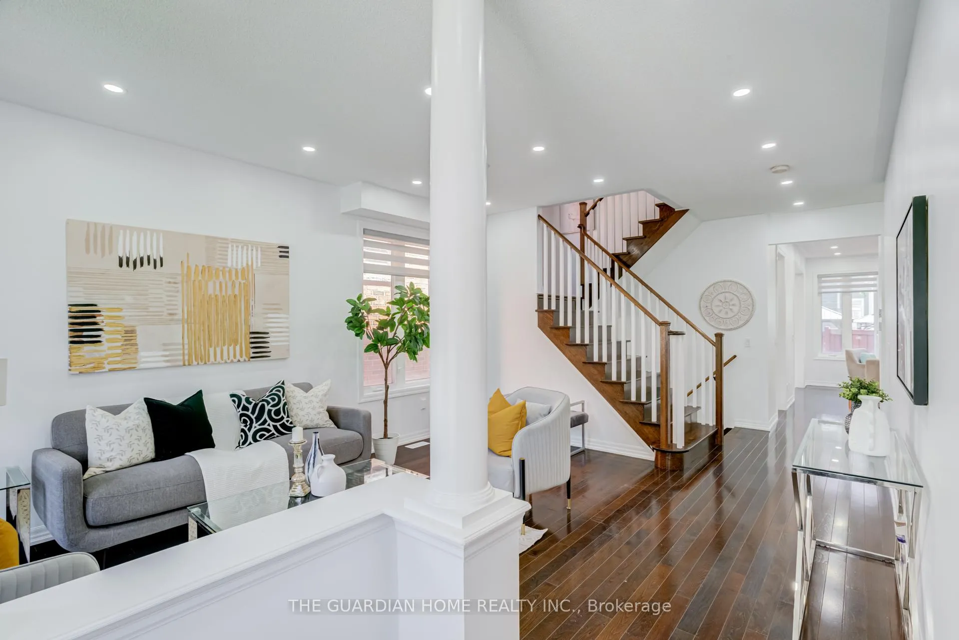 Photo 4 of 30 Aird Court, Milton, Scott — HOMEH