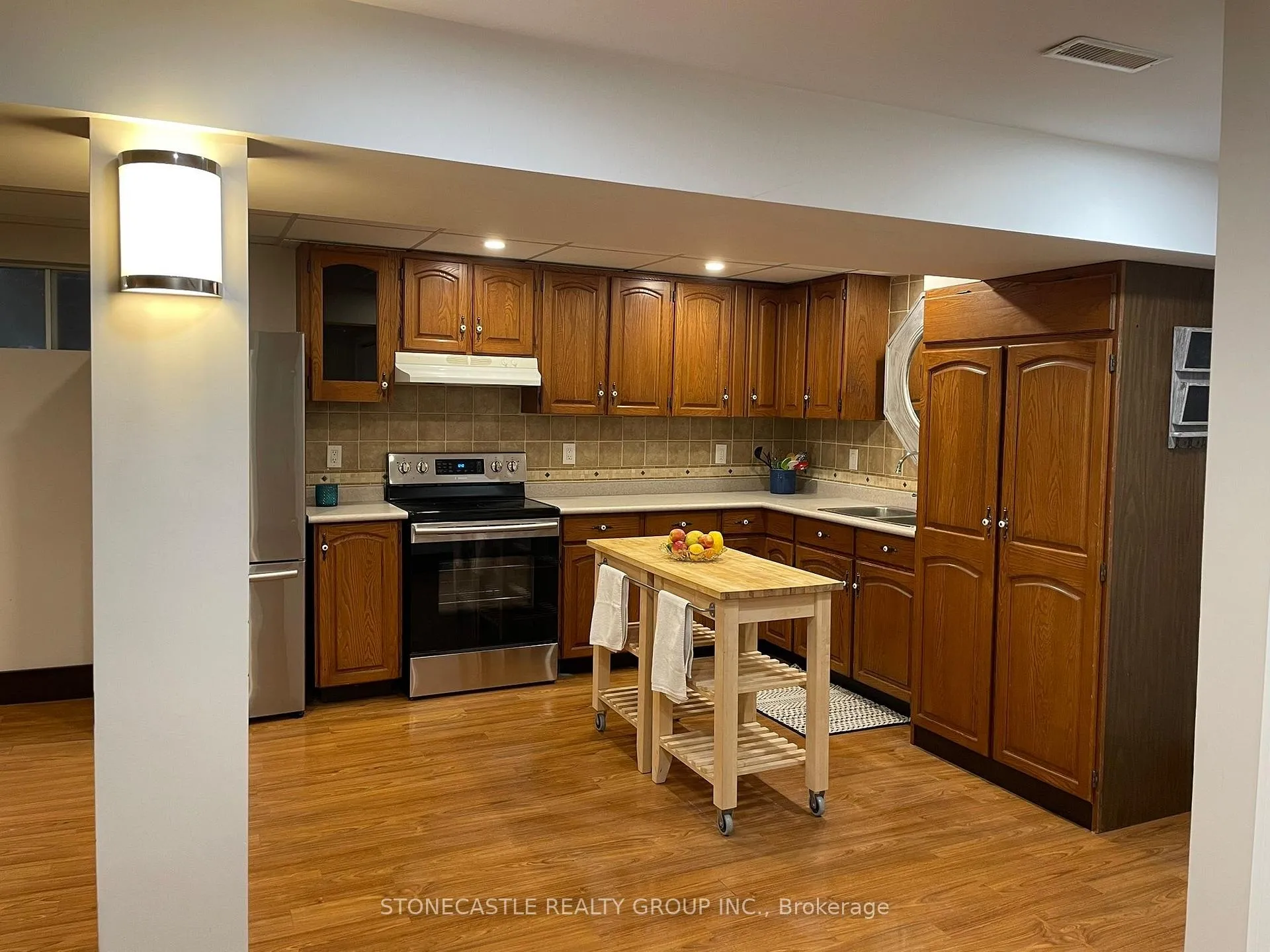 Photo 9 of Unit (Bsmt), 89 Jackman Crescent, Vaughan, West Woodbridge — HOMEH