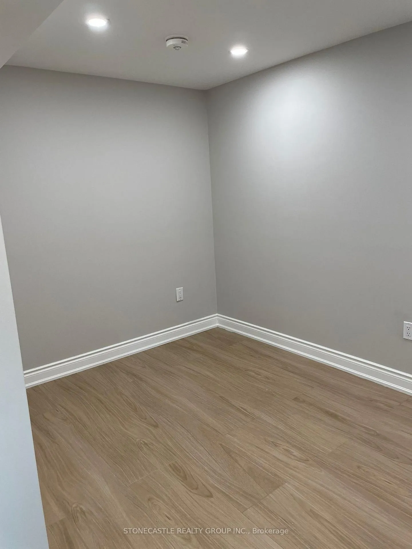 Photo 15 of Unit (Bsmt), 89 Jackman Crescent, Vaughan, West Woodbridge — HOMEH