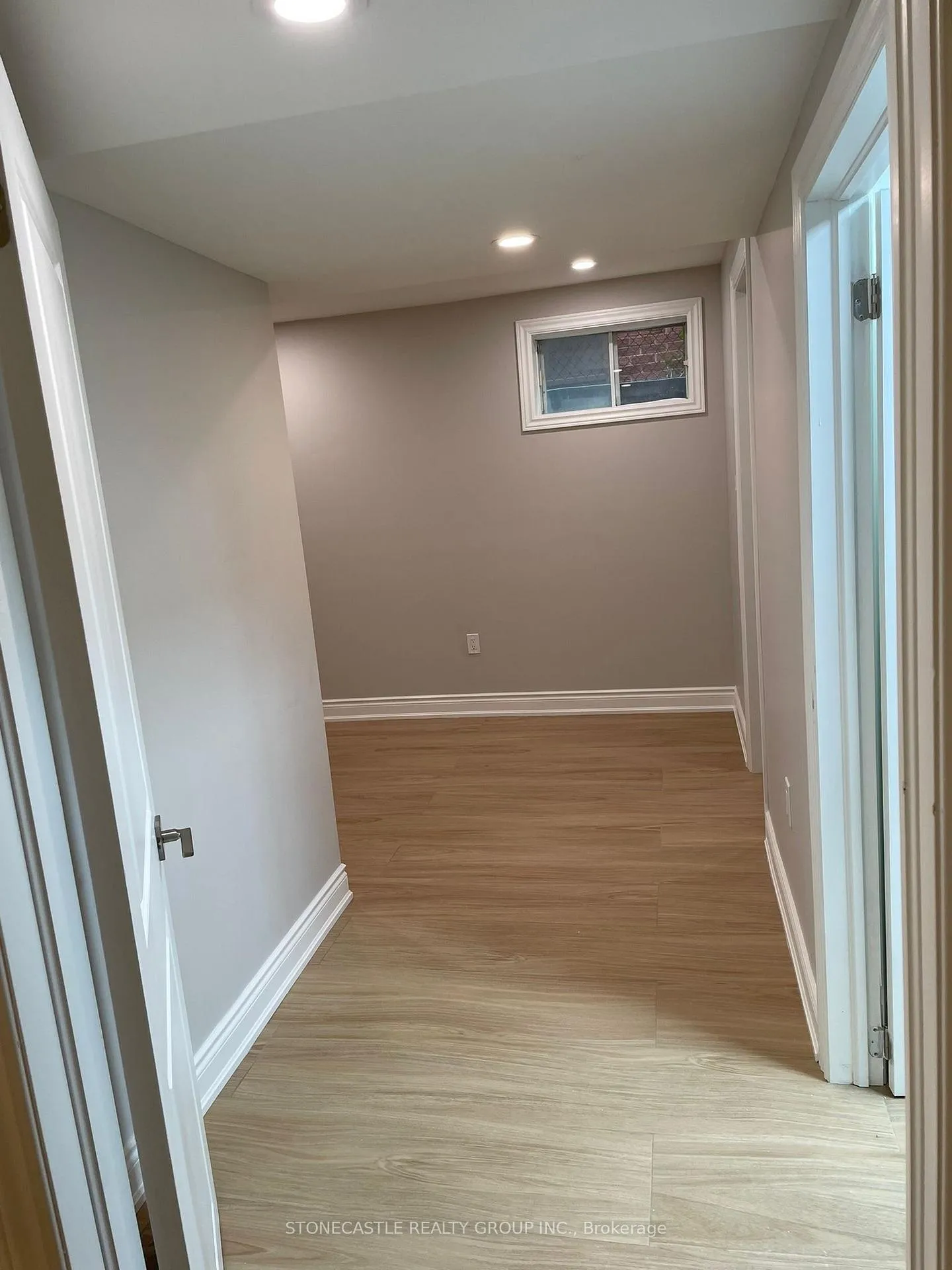 Photo 17 of Unit (Bsmt), 89 Jackman Crescent, Vaughan, West Woodbridge — HOMEH