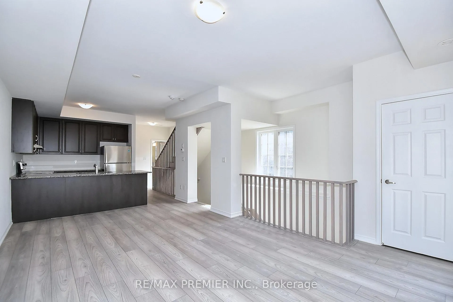 Photo 5 of Unit 144, 2552 Mojave Path, Oshawa, Windfields — HOMEH