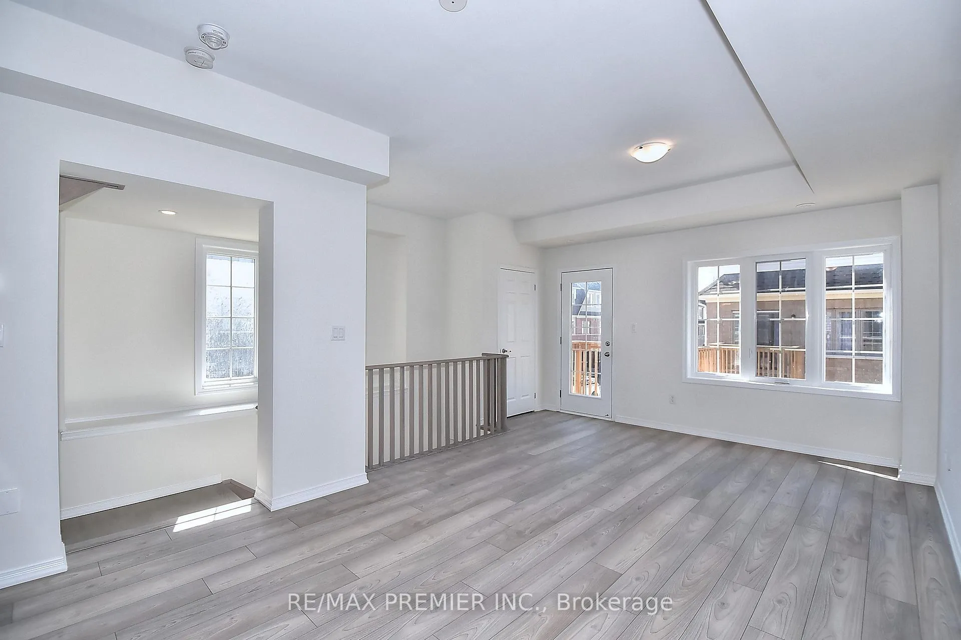 Photo 11 of Unit 144, 2552 Mojave Path, Oshawa, Windfields — HOMEH