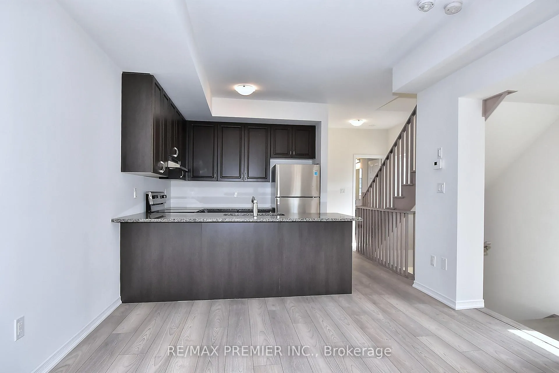Photo 12 of Unit 144, 2552 Mojave Path, Oshawa, Windfields — HOMEH