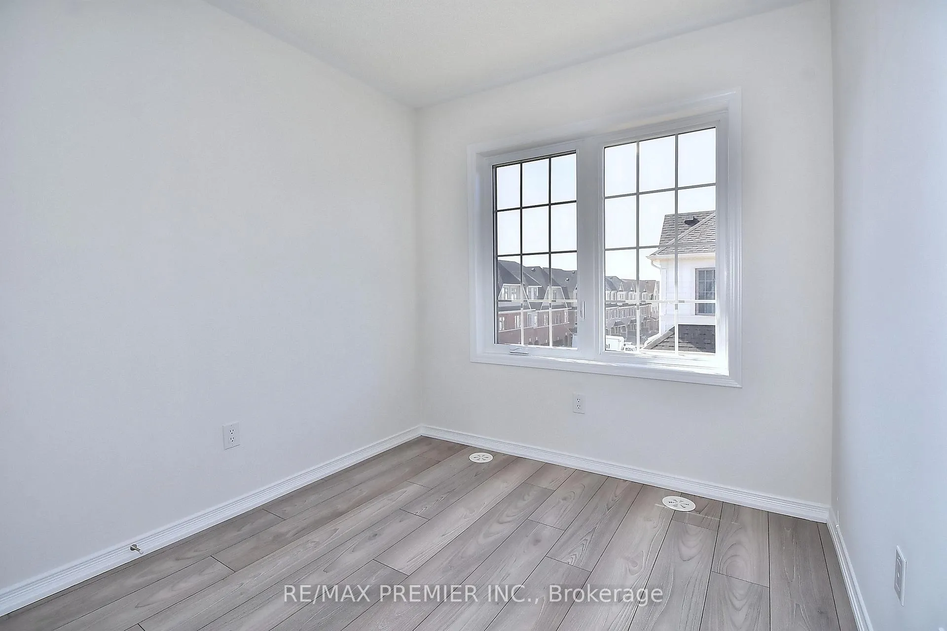 Photo 31 of Unit 144, 2552 Mojave Path, Oshawa, Windfields — HOMEH